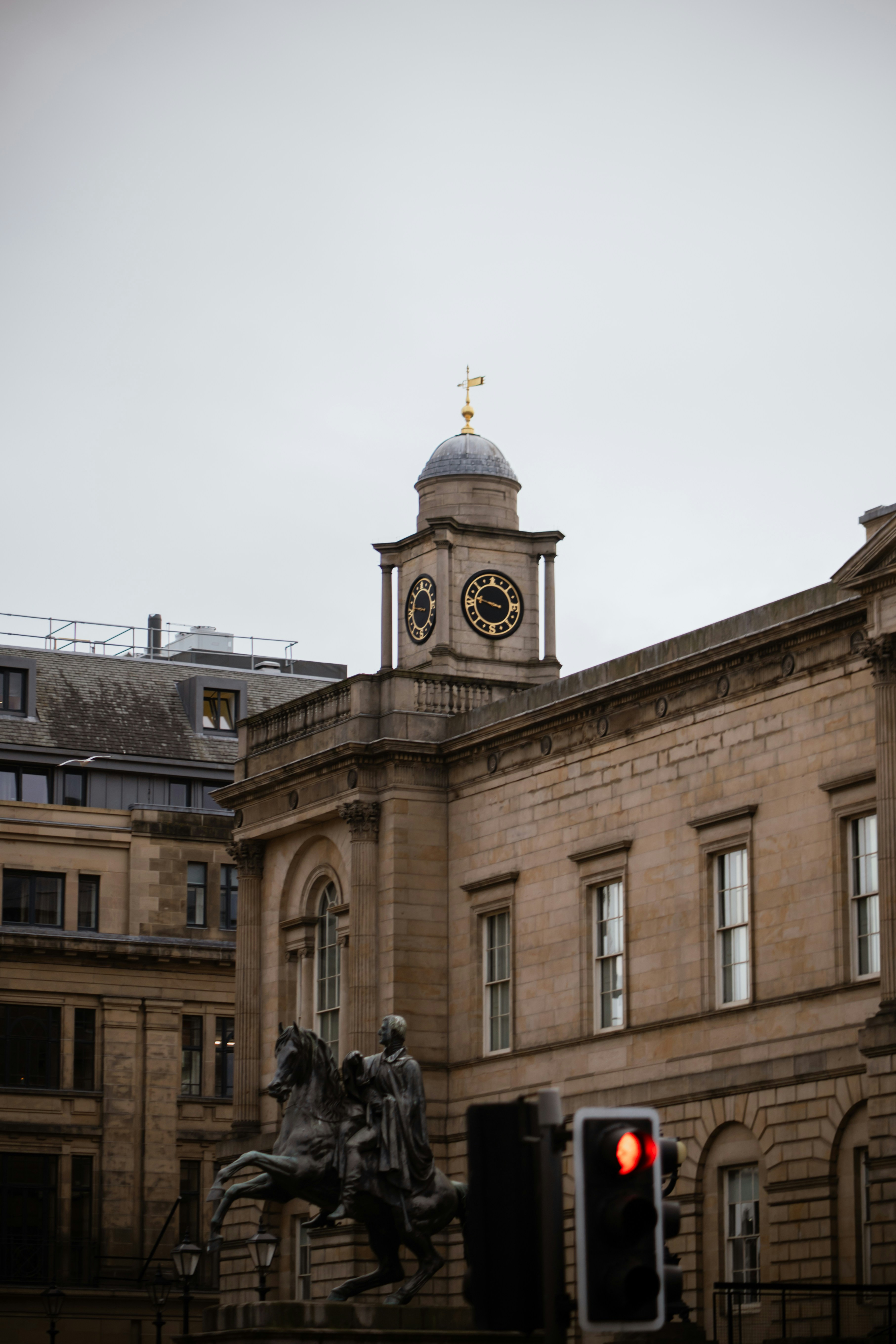 Photo by winstontjia