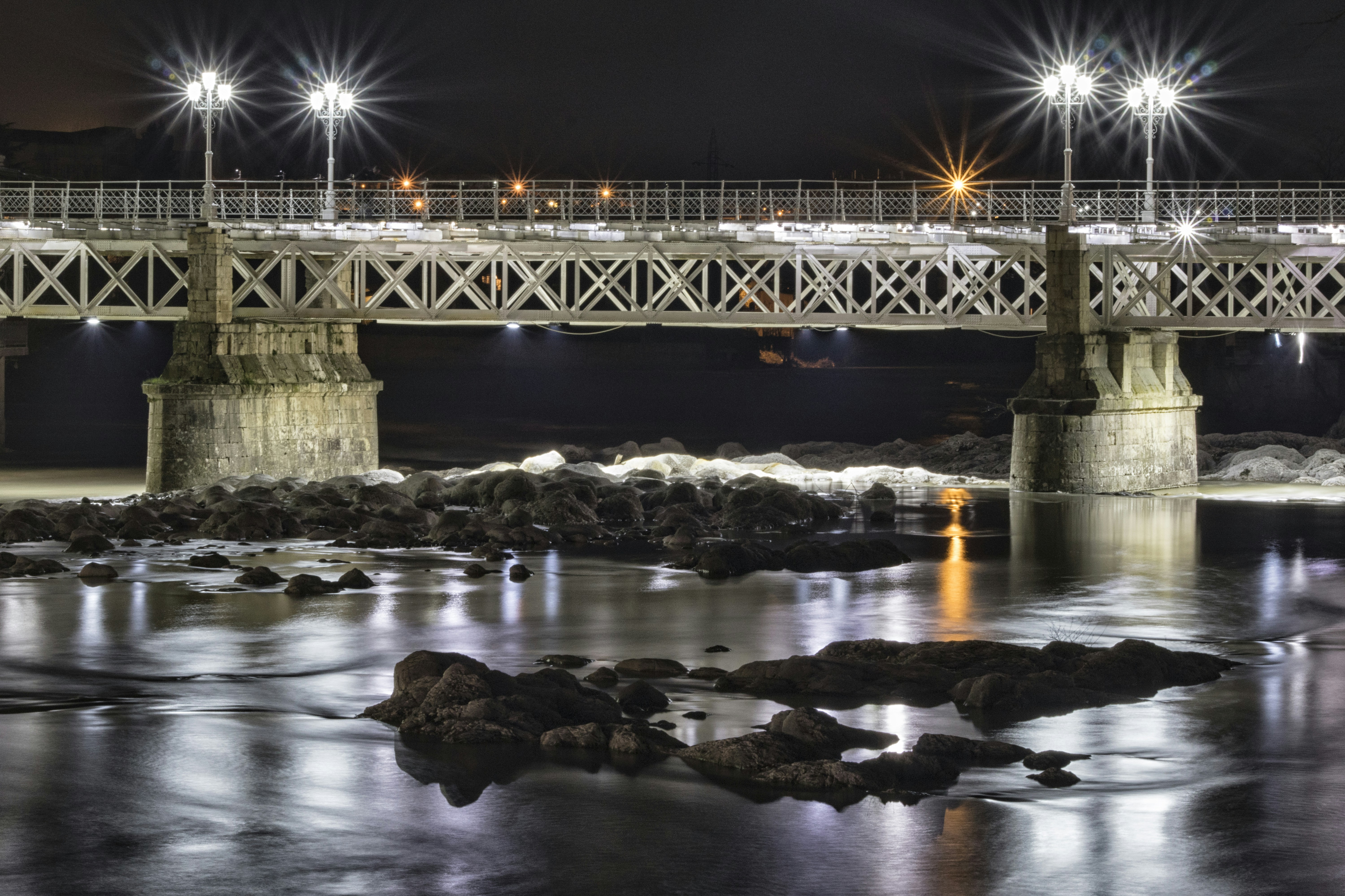 Photo by alexanderkez