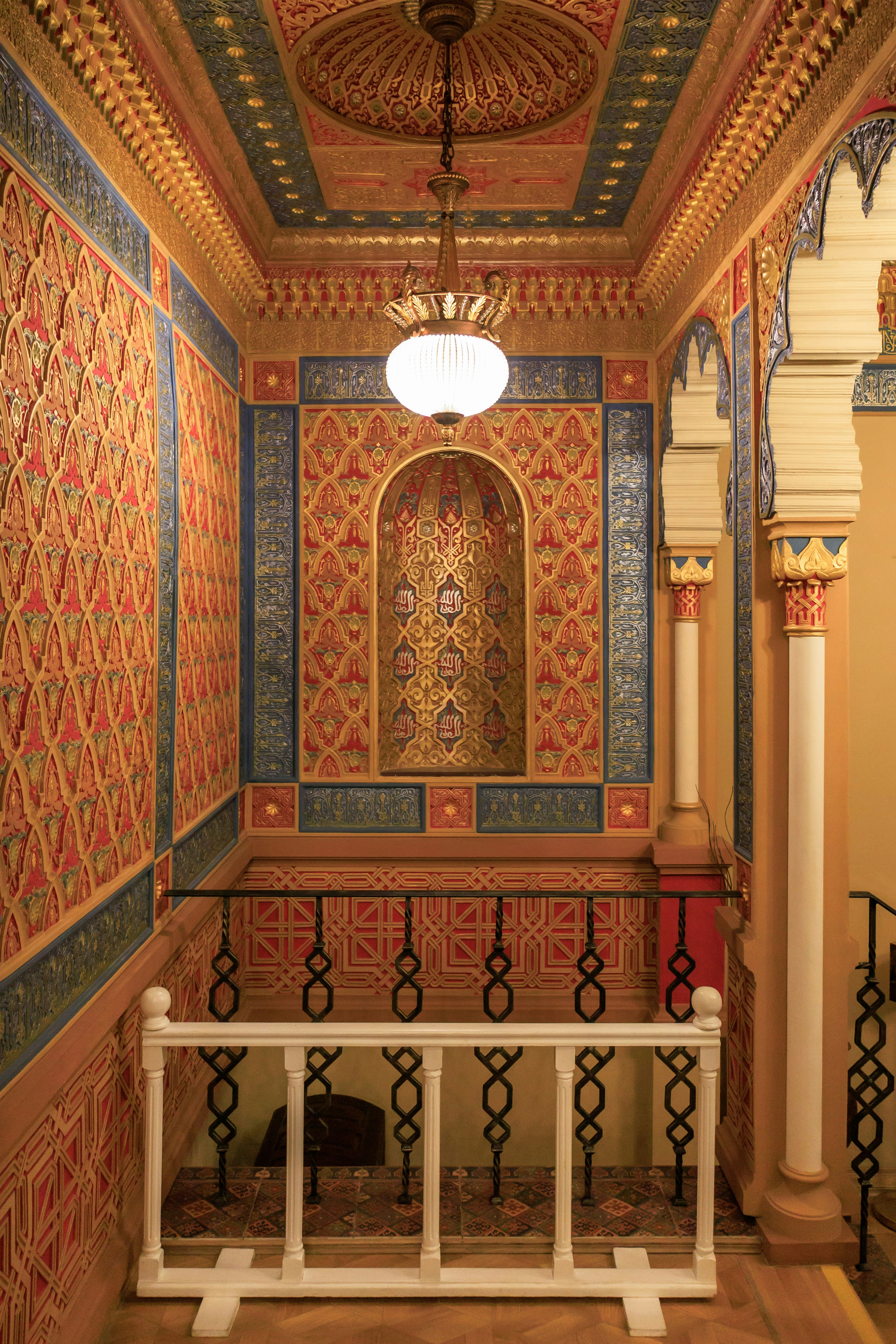 victorian basement interior architecture, wallpaper, Victorian Basement on a Low Budget: Creative Renovation Guide 3