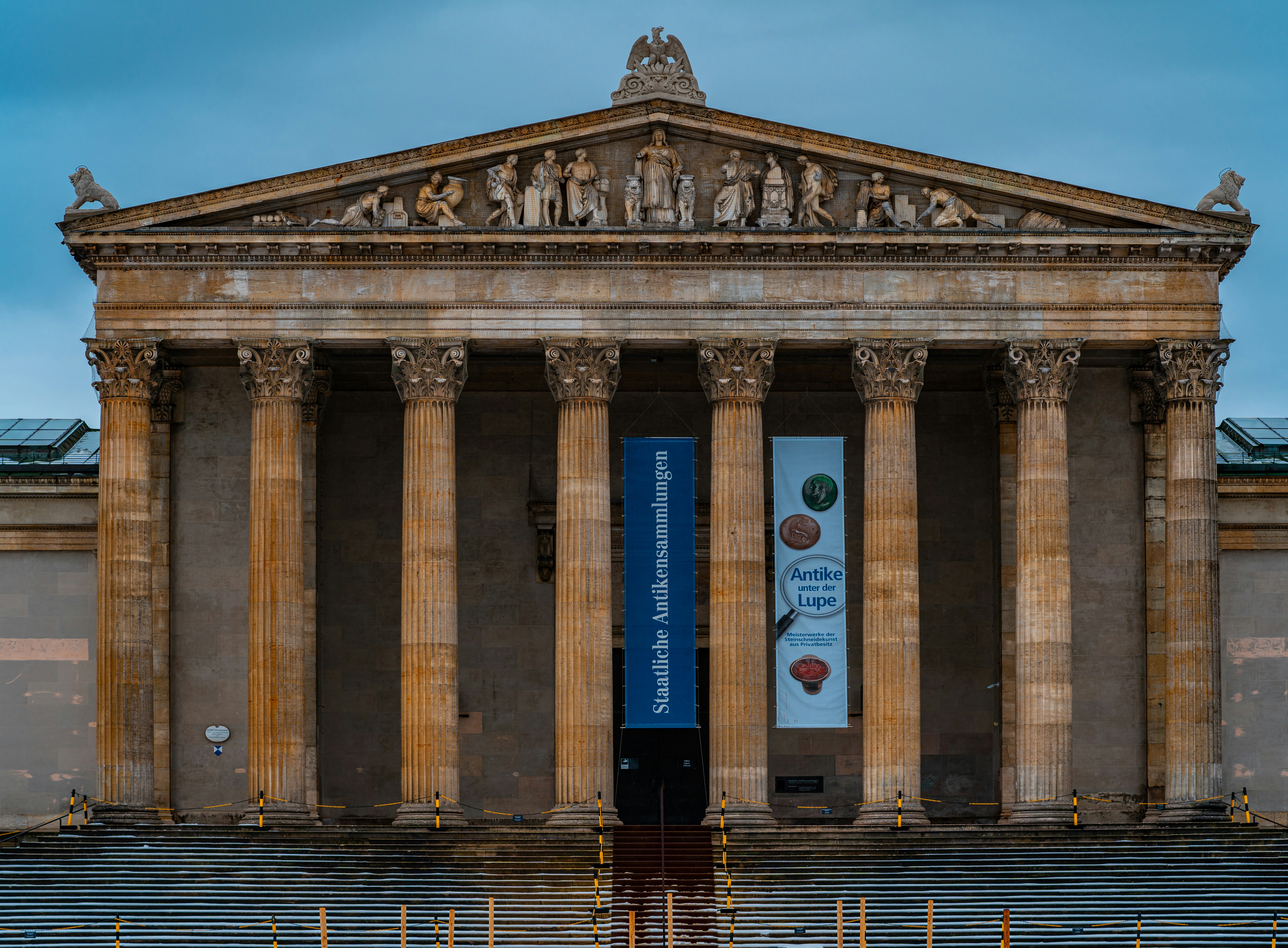 Schuh- und Zeitgeschichte Museum