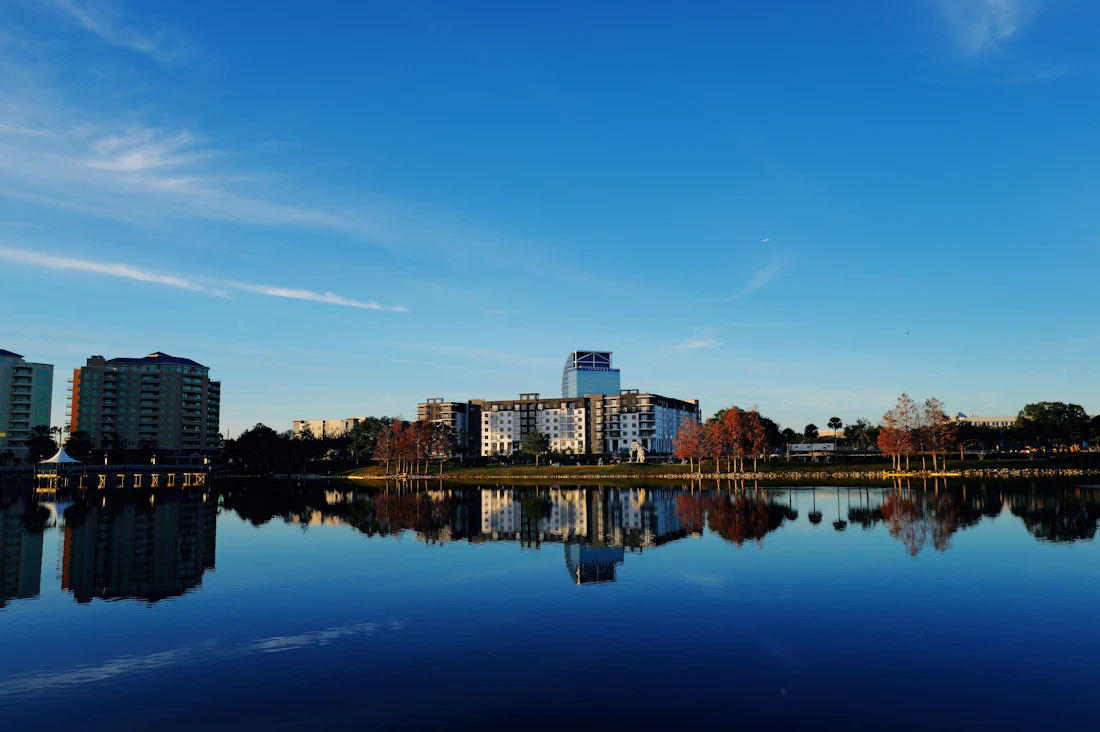 Waterfront and buildings around Cranes Roost Park in Altamonte Springs, Florida