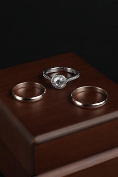 wedding rings for engraving on inside