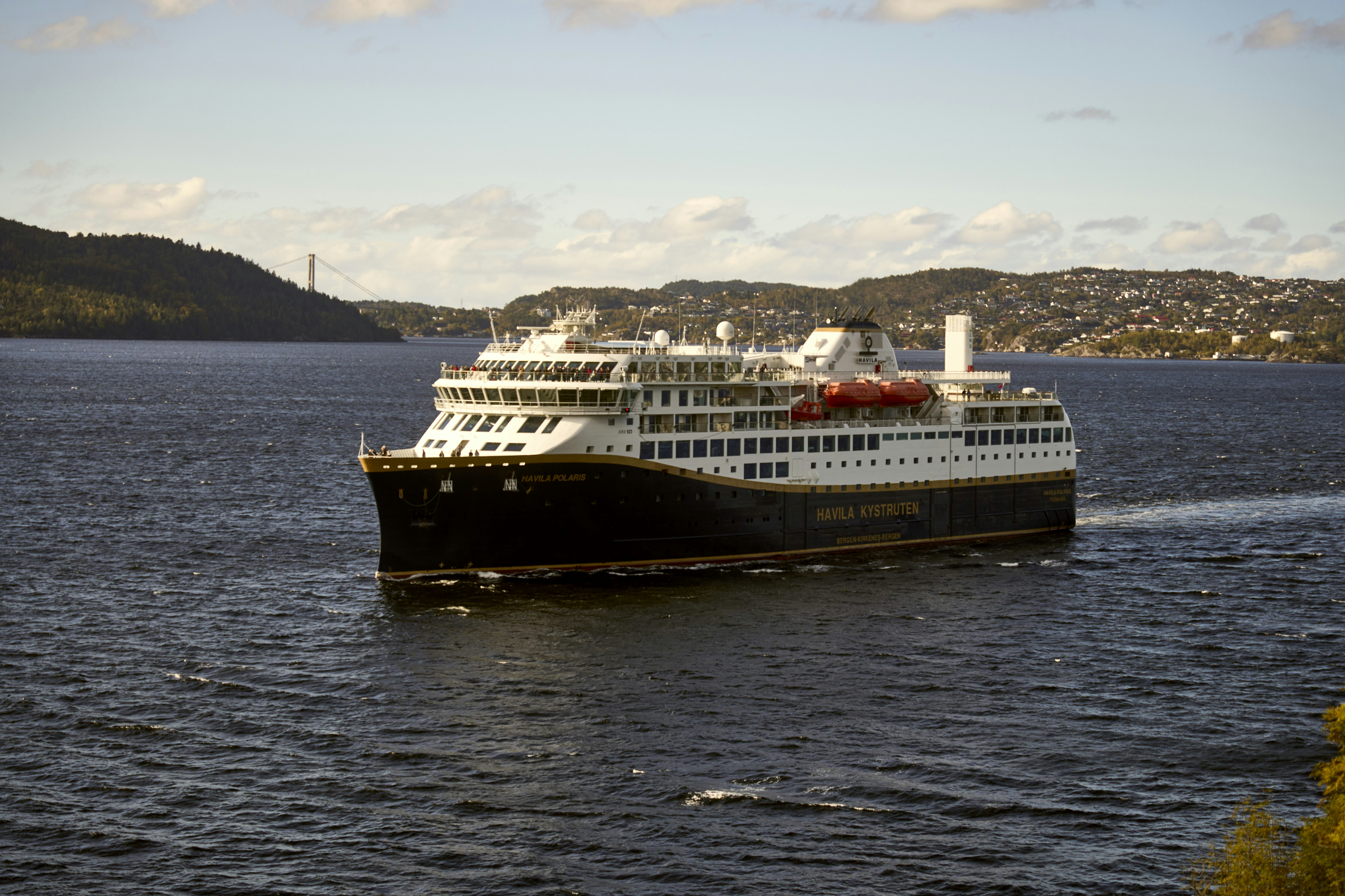 Photo by wolfgang_hasselmann