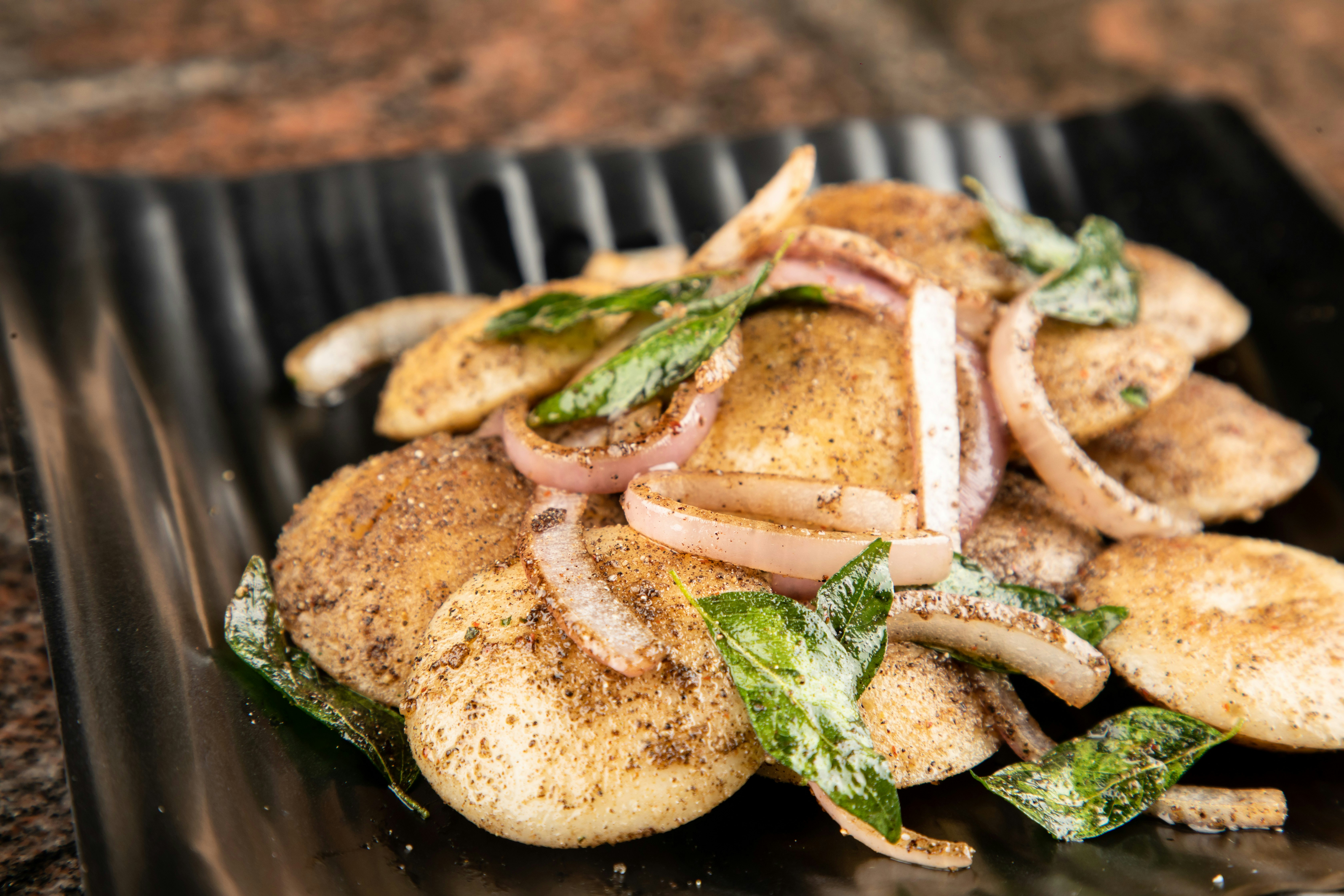 Pechuga de Pollo a la Plancha con Salsa de Champiñones y Tomillo, y Judías Verdes al Vapor