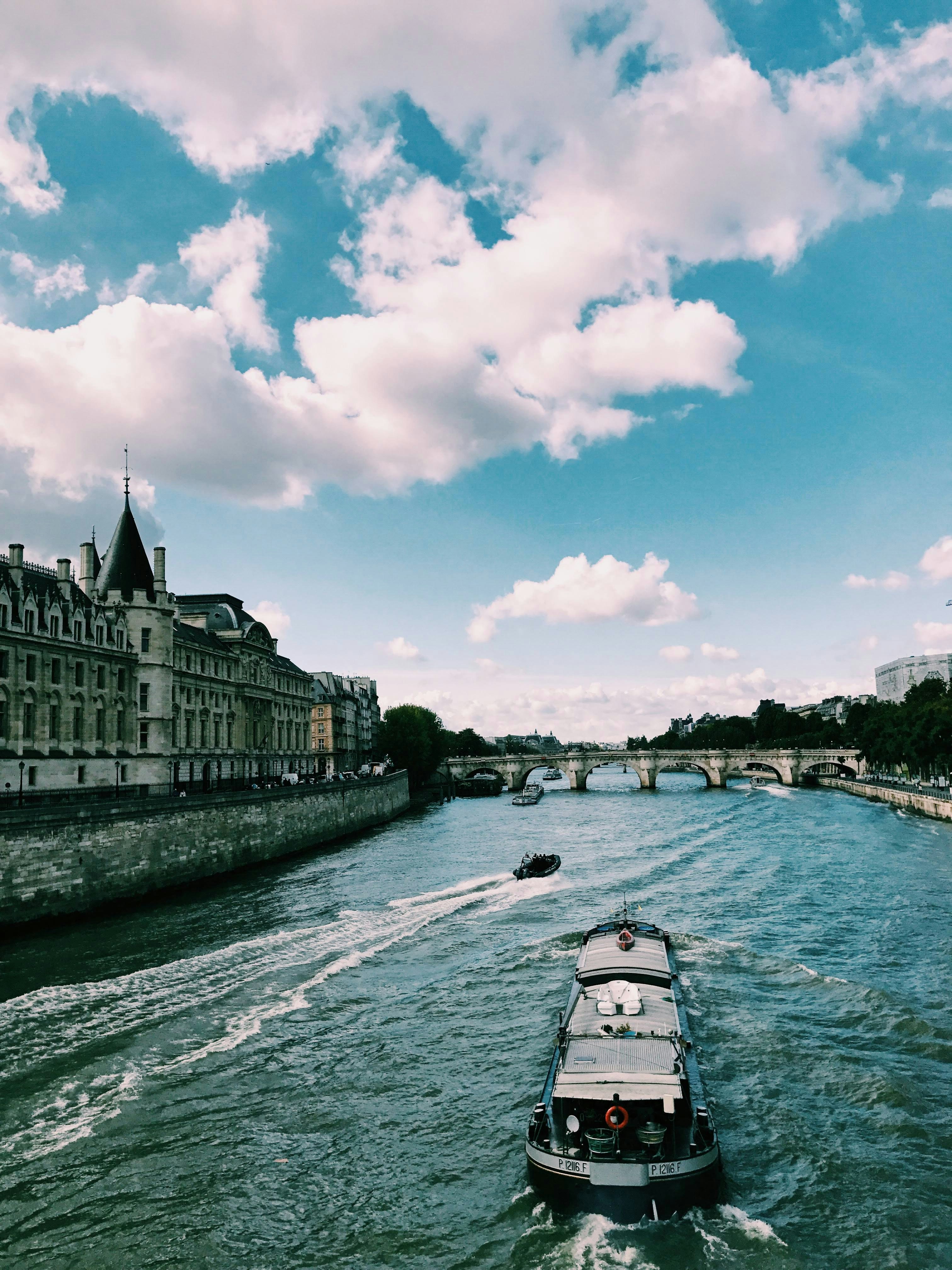 Photo by nicolazhukov