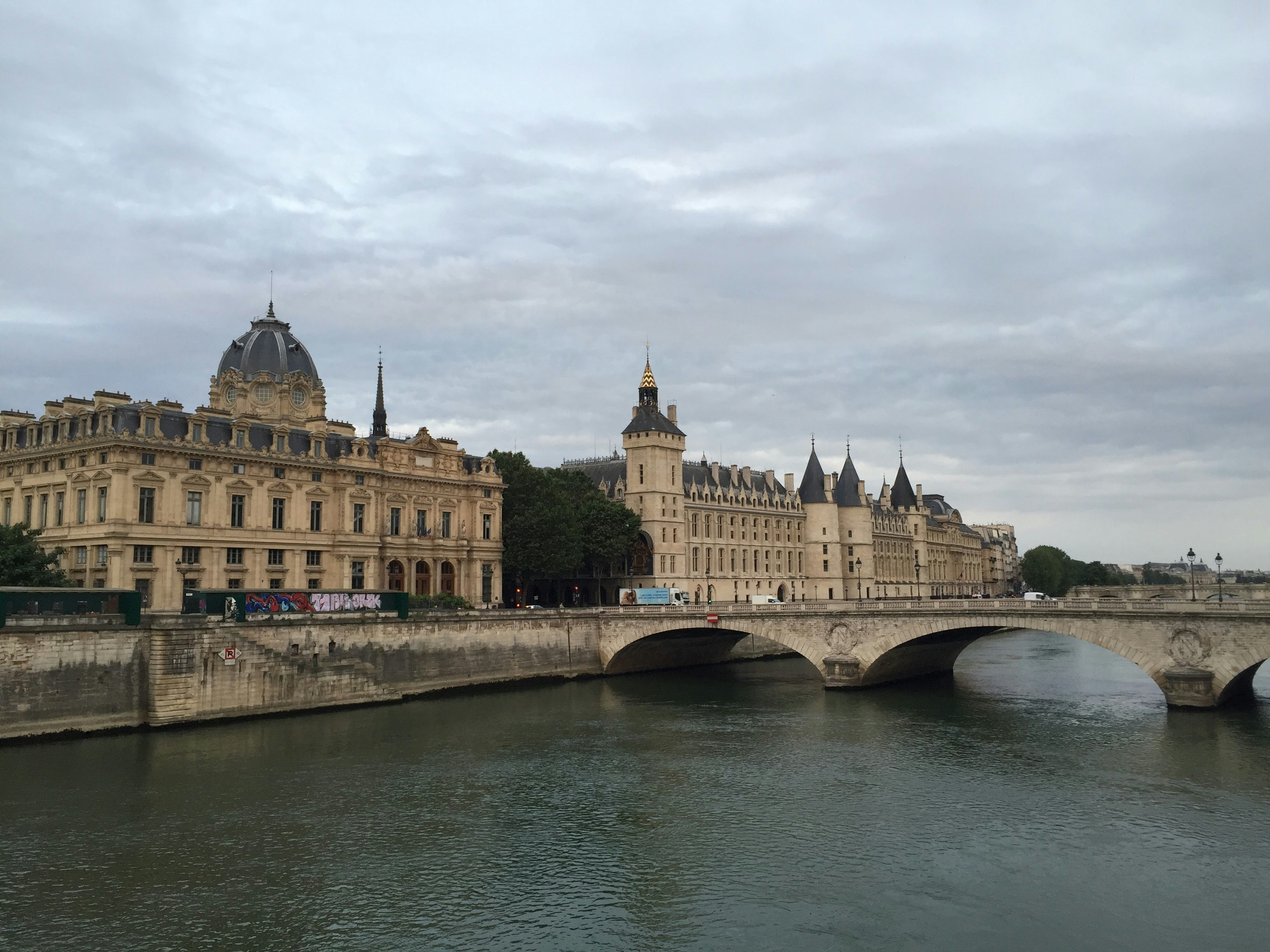 Photo by nicolazhukov