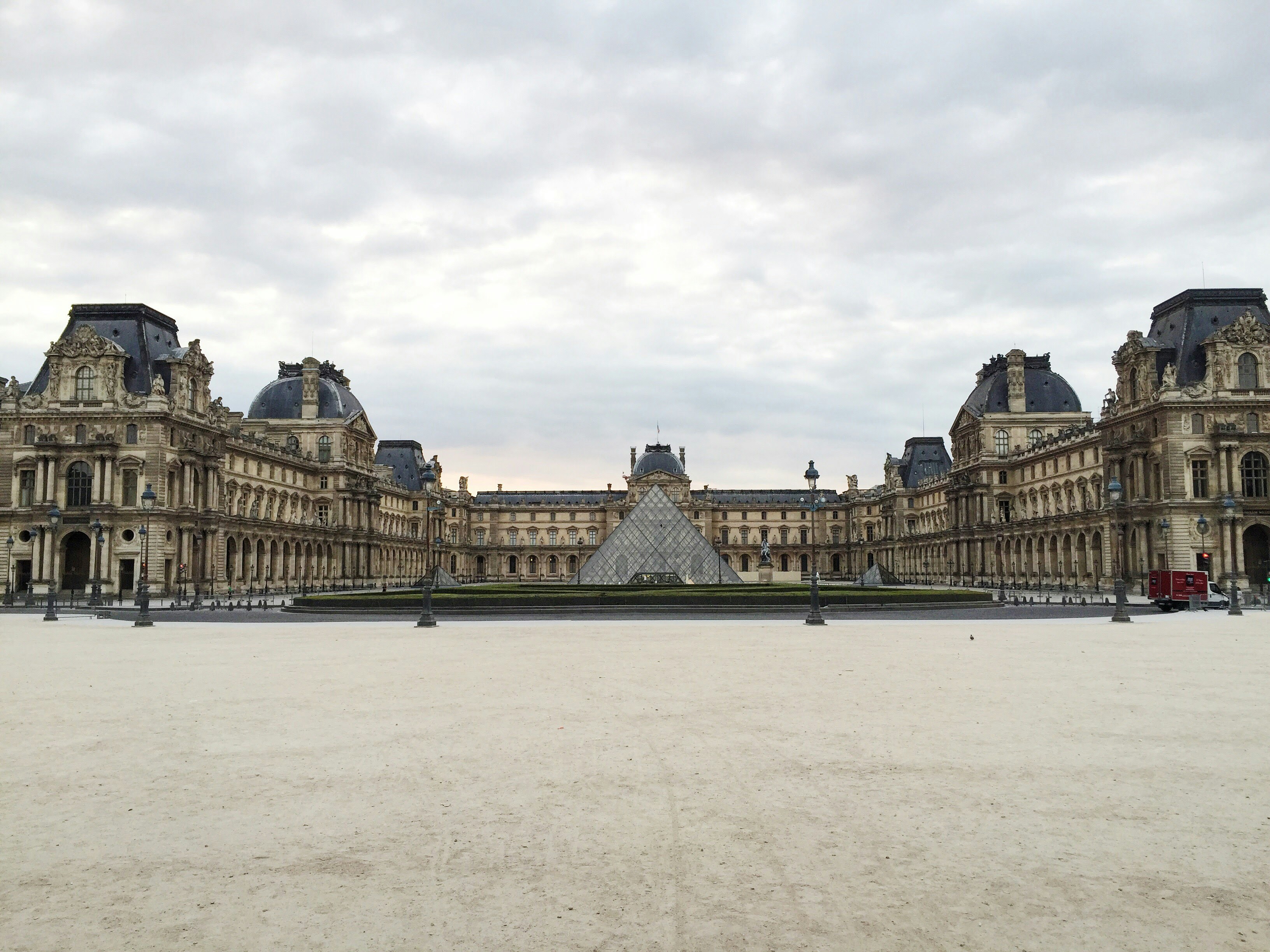 Photo by nicolazhukov