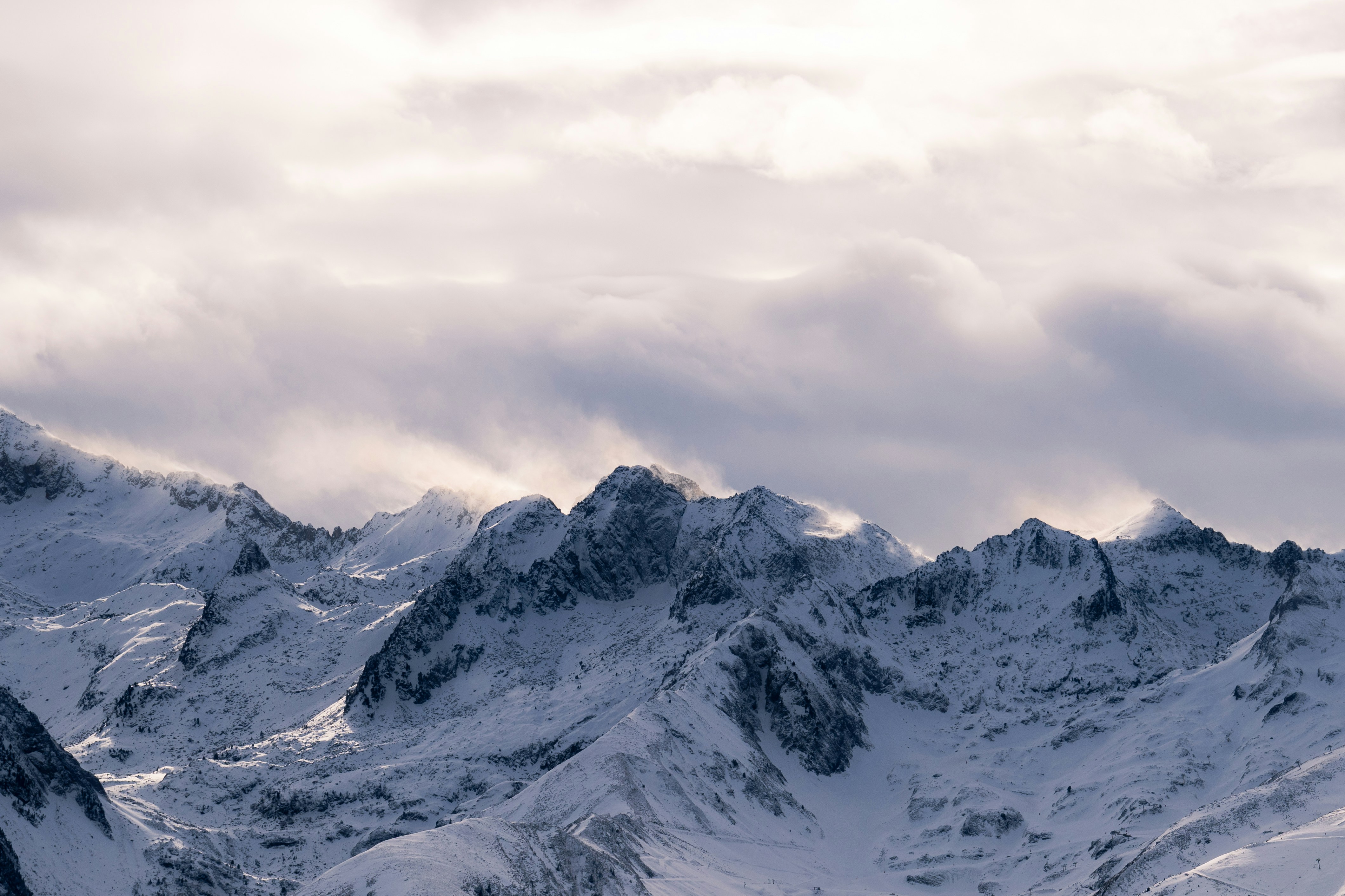 Photo by mathieuodin