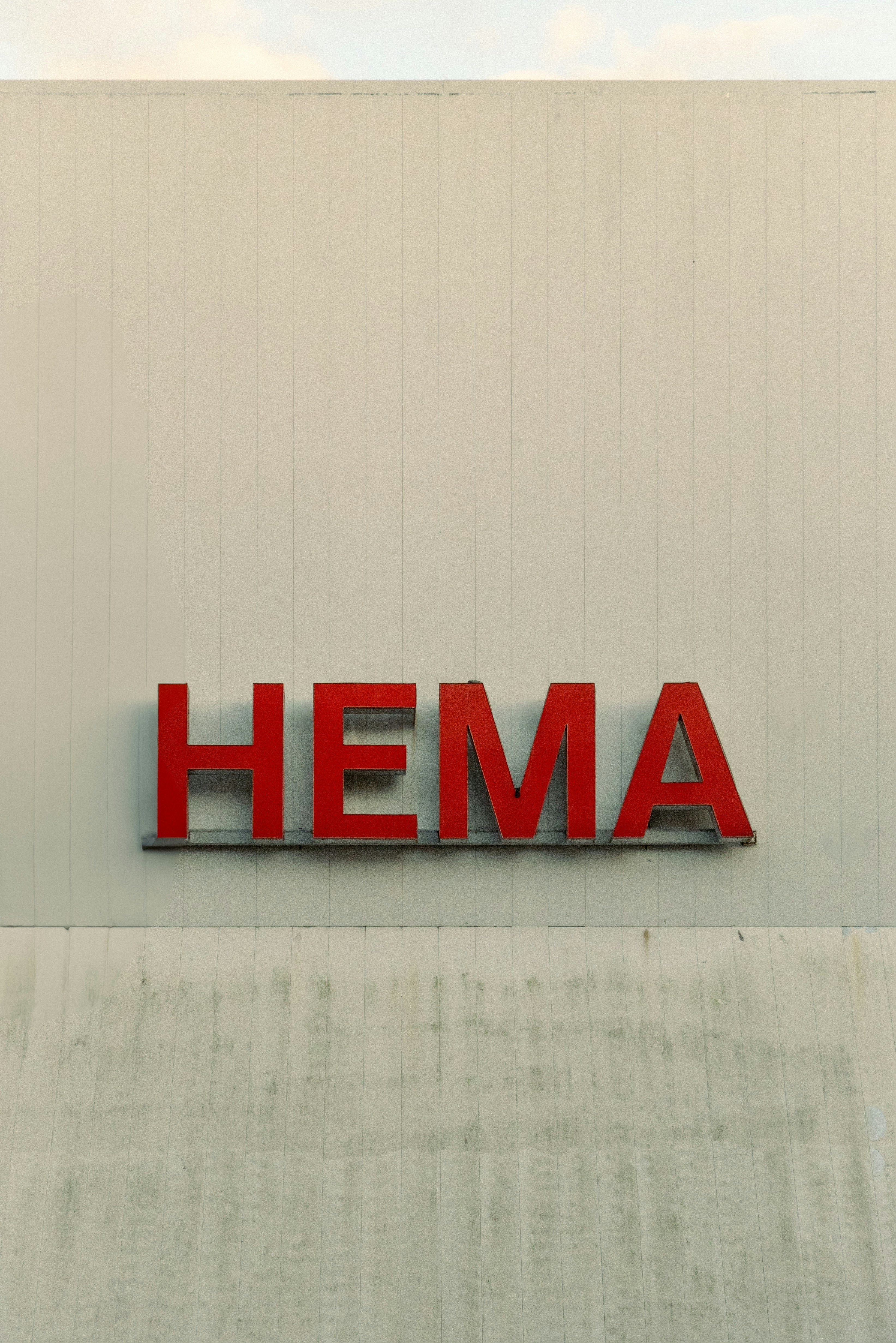 Business Strategy and Market Opportunities: Banking, Insurance and Labeling Steps to Stay Competitive