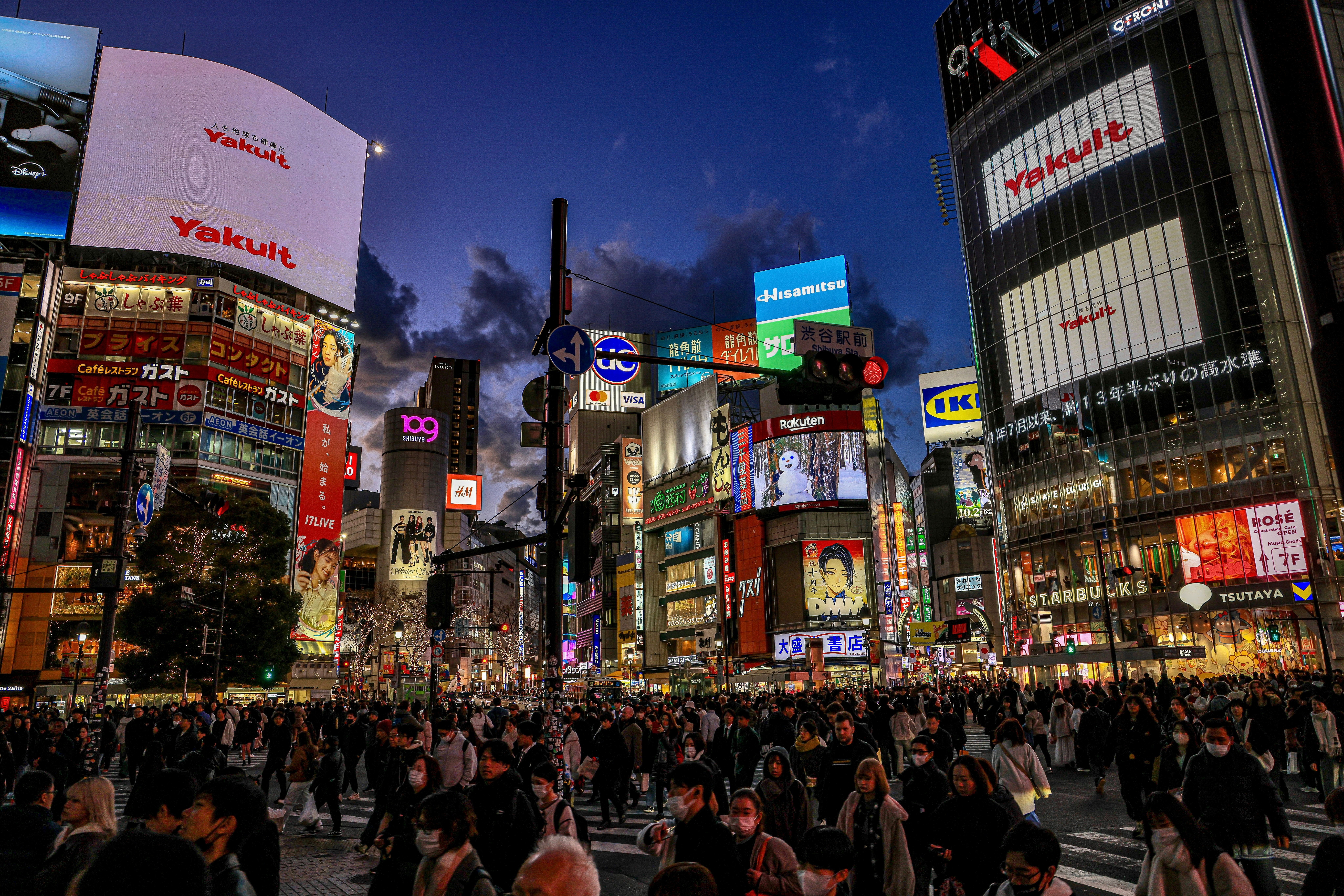 Photo by maximilian_brand