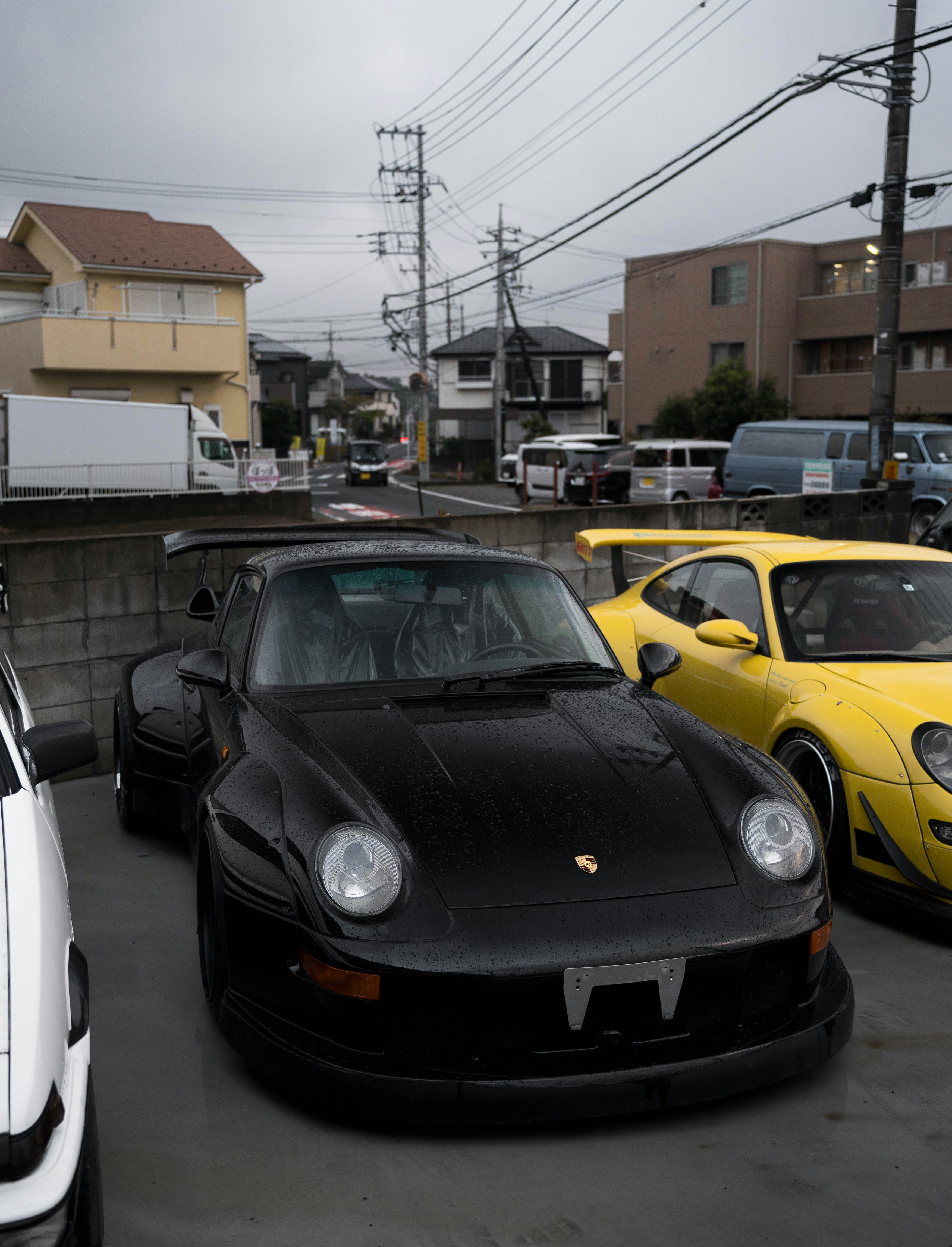 RWB Porsche widebody stance, ilustrasi artikel The Rough World Aesthetic: Finding the Ultimate RWB Porsche 911 Wallpapers 2