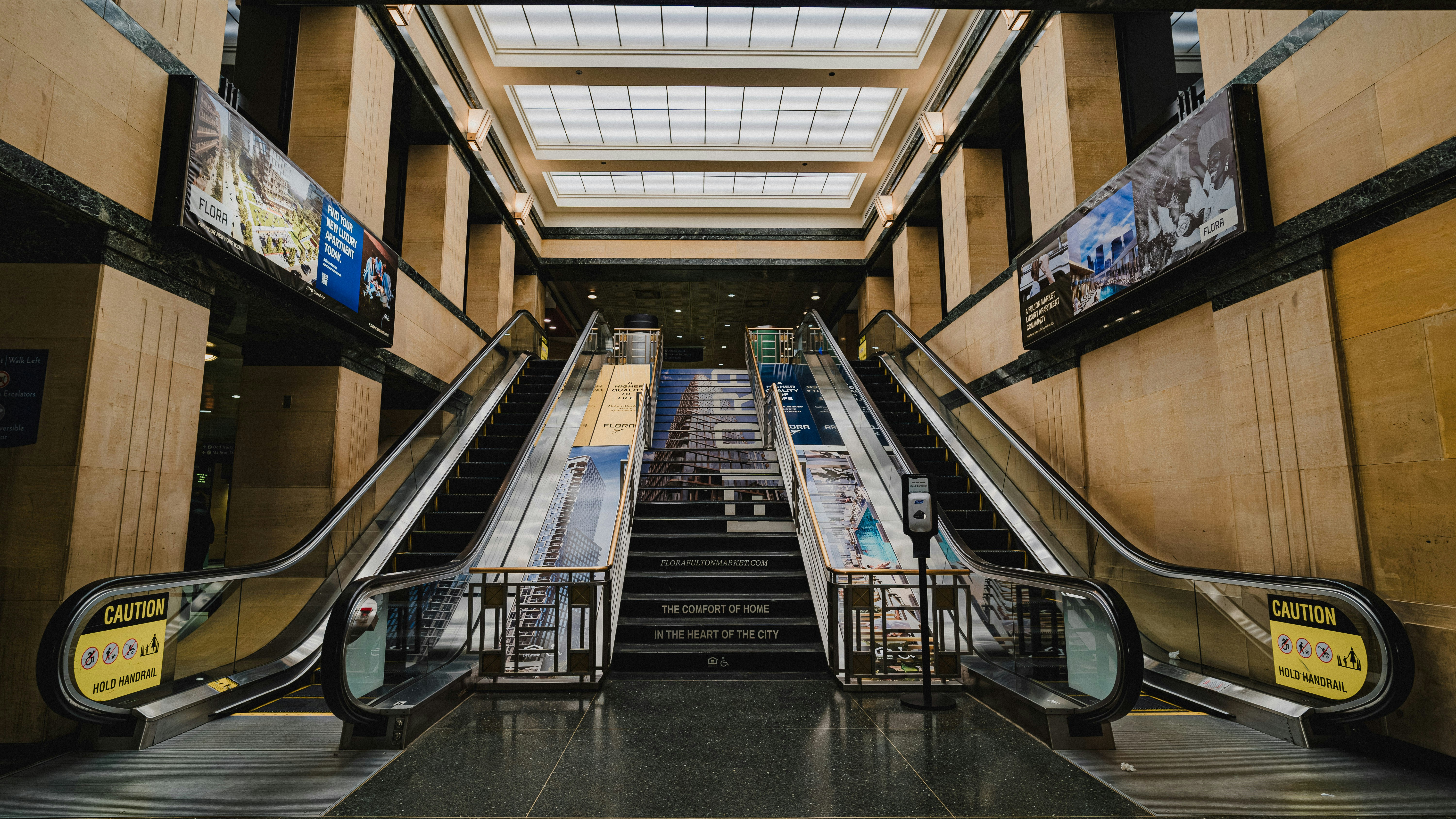 Photo by romanwarren