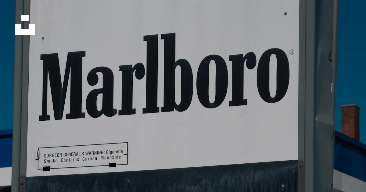 Overwritten Sign A large sign with a lot of writing on it photo – Free Nyc Image on Unsplash