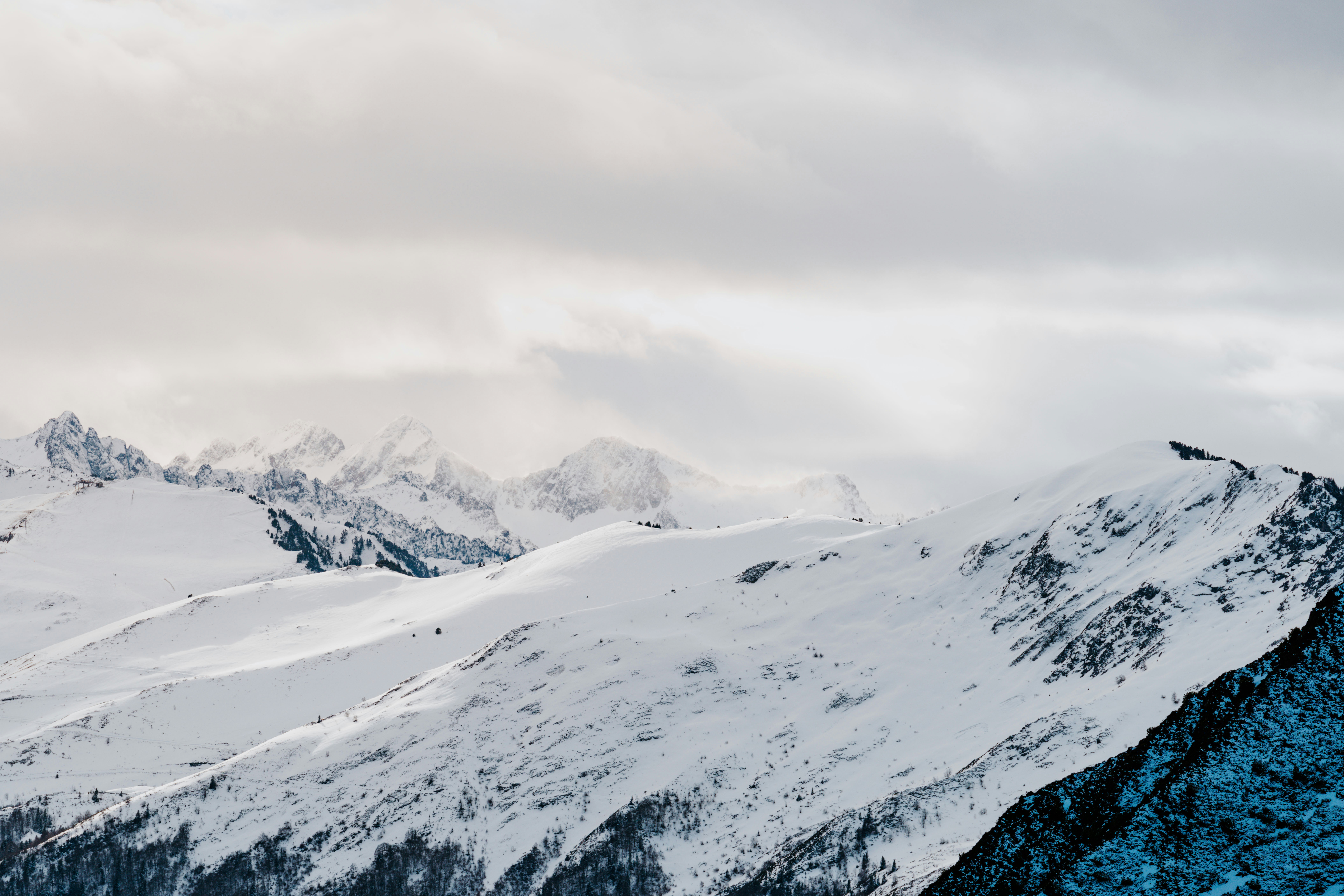 Photo by mathieuodin