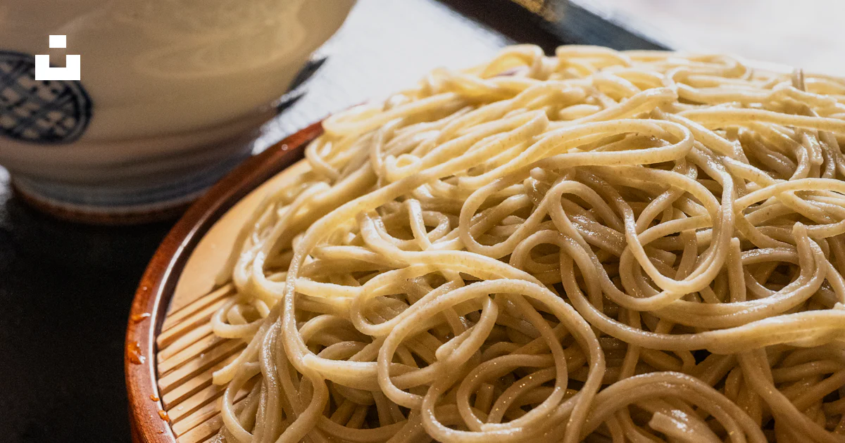 Visualization Spaghetti Code A bowl of noodles and a bowl of soup on a table - Free Photo on Unsplash