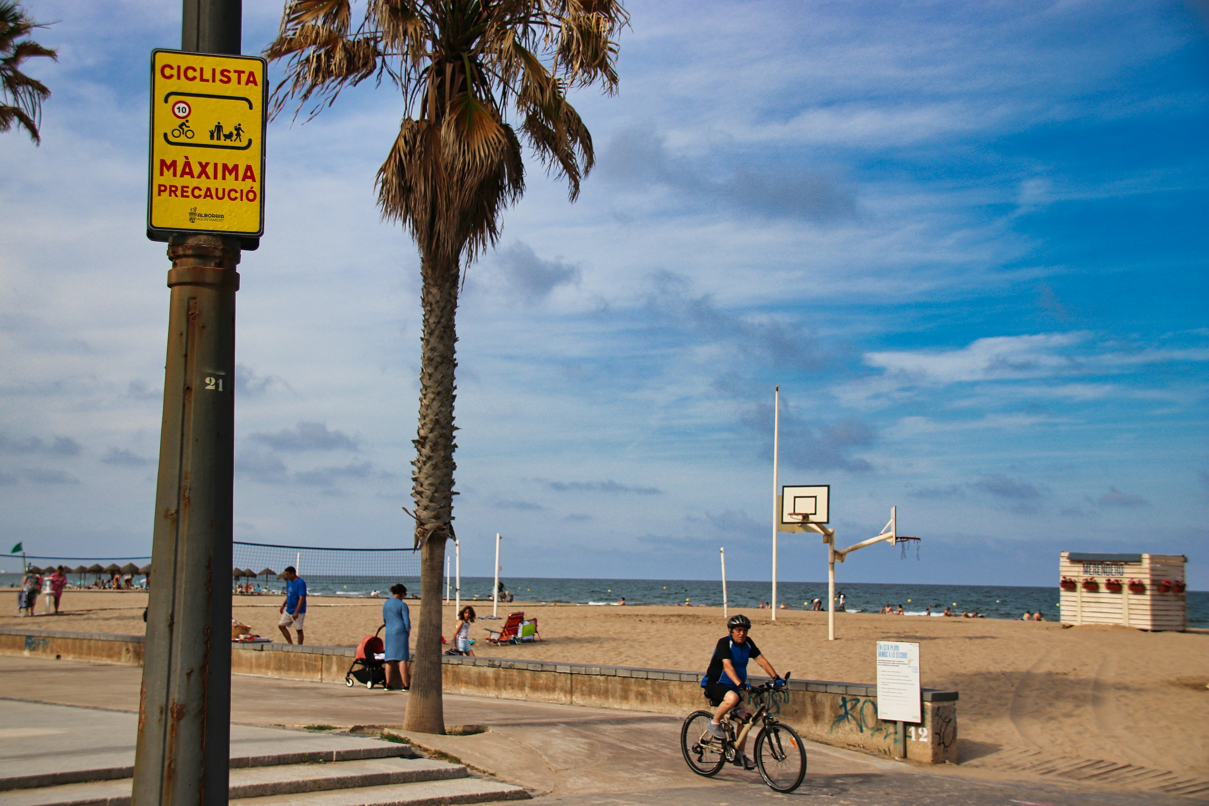 Image by Alain ROUILLER via Unsplash