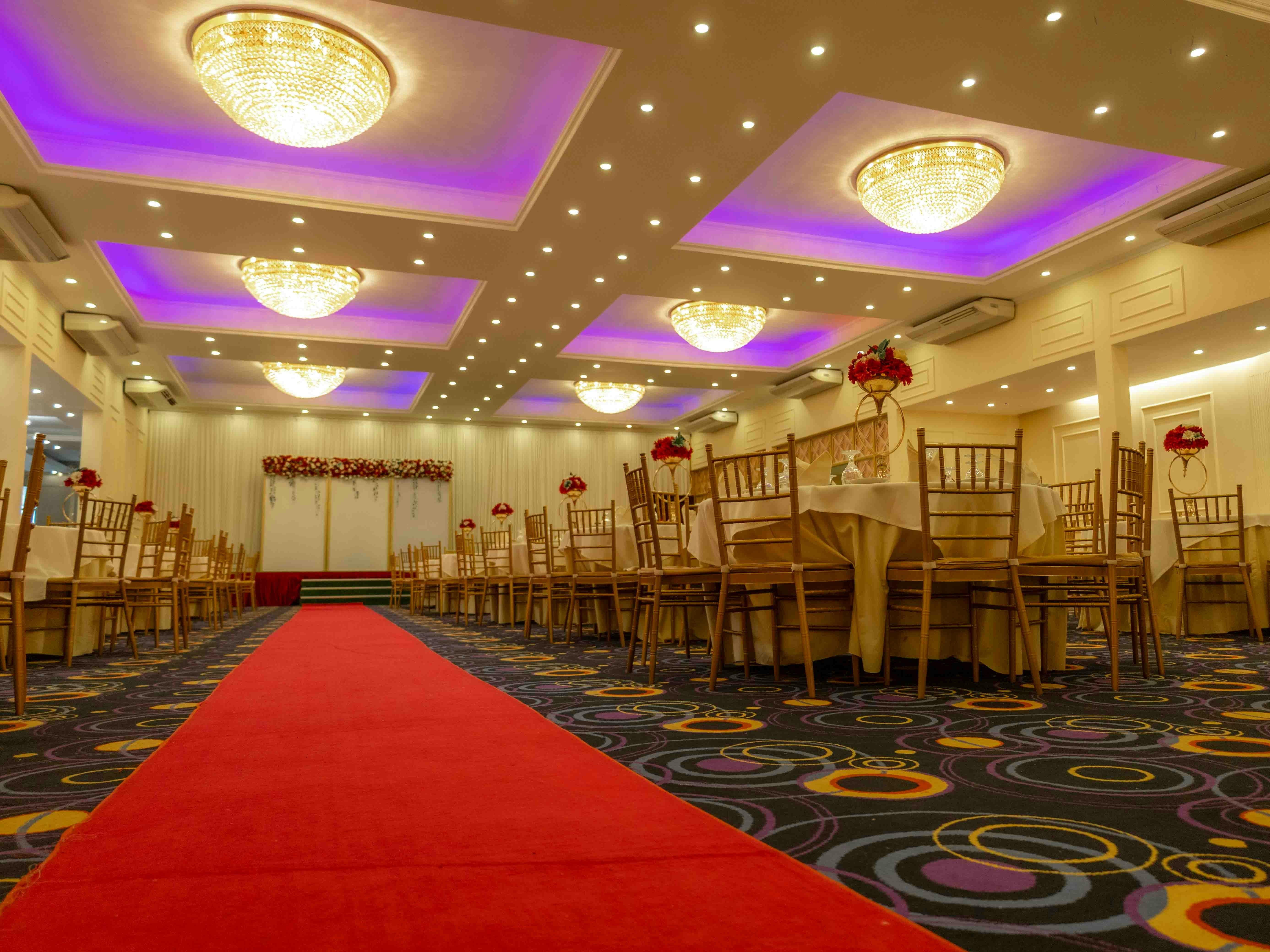 Banquet hall