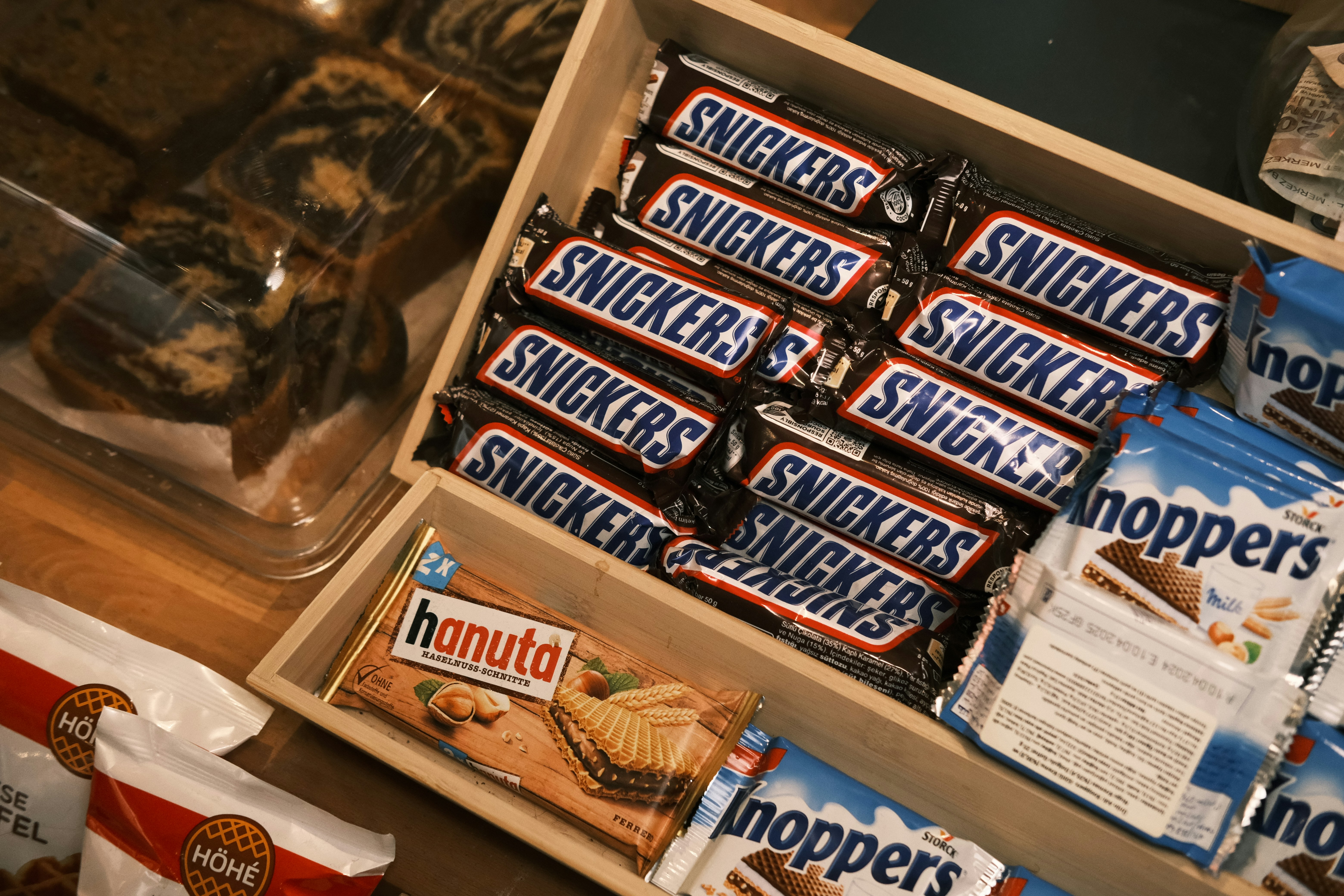 The 4 PM Economy: Inside the Secret Snack Negotiations of American ...