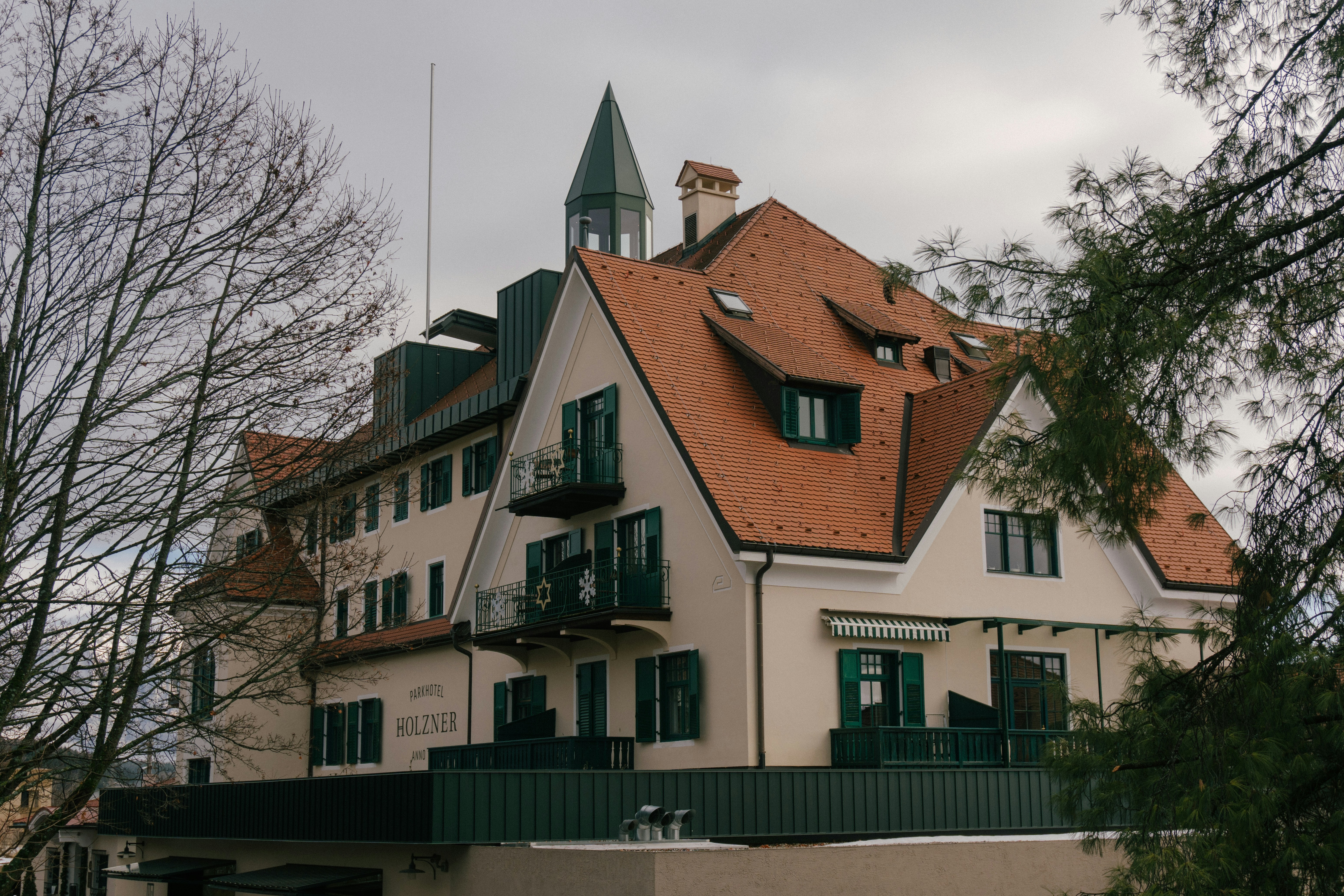 Photo by raymondpetrik