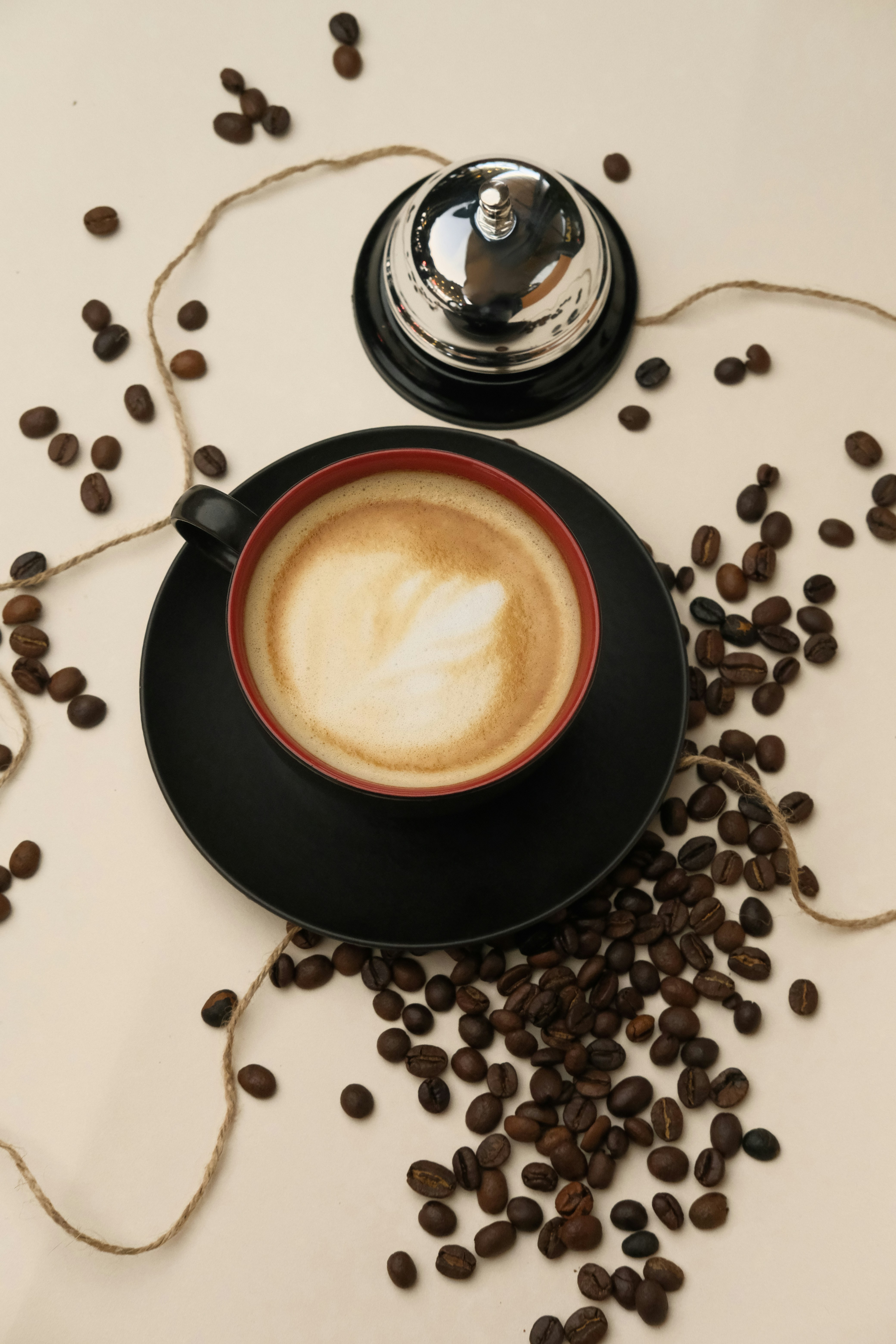 black and white bed linen