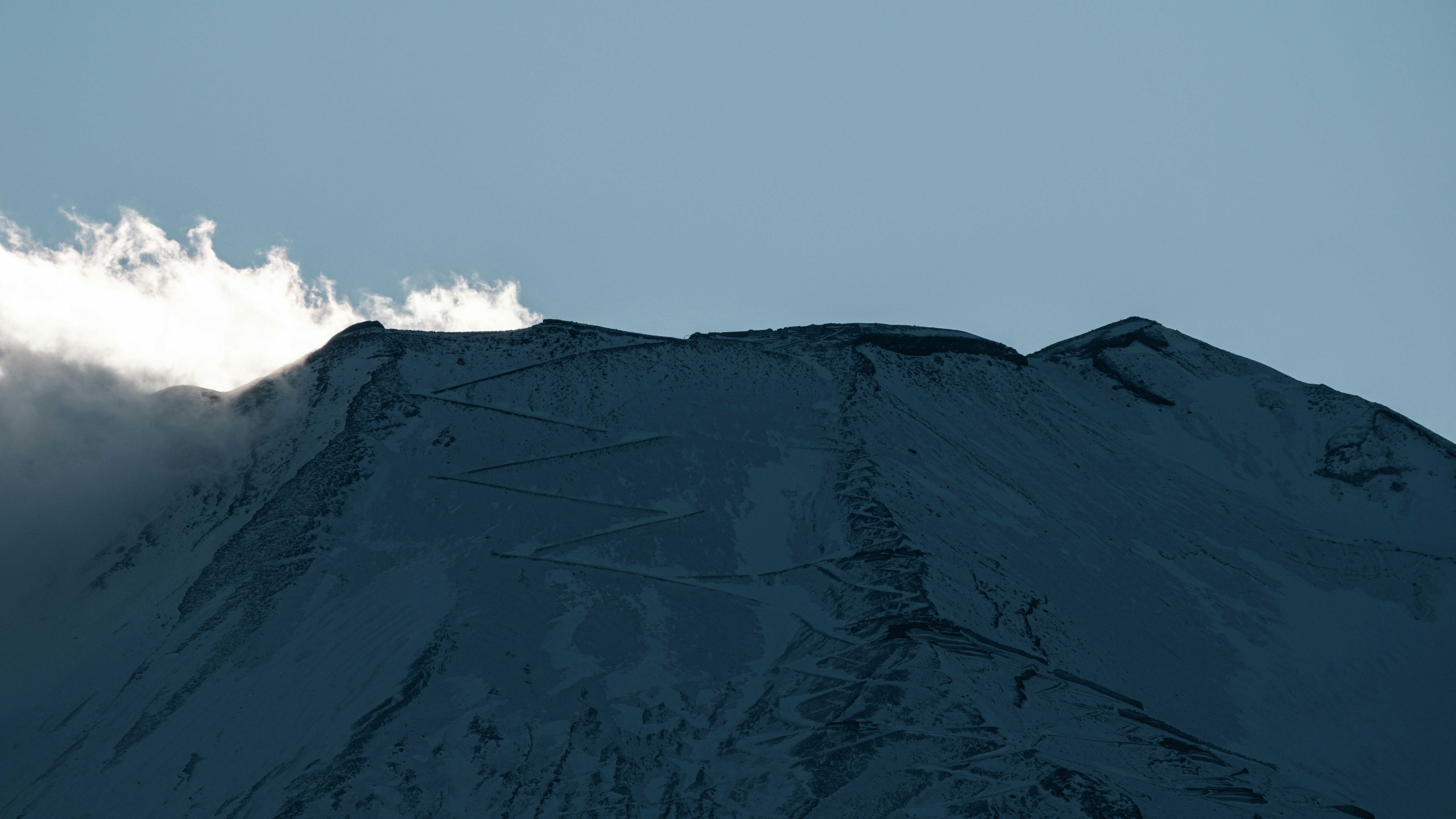 mountain ridge wallpaper, wallpaper, Extreme Wind in Ridge Campsites: Safety & Preparation 6