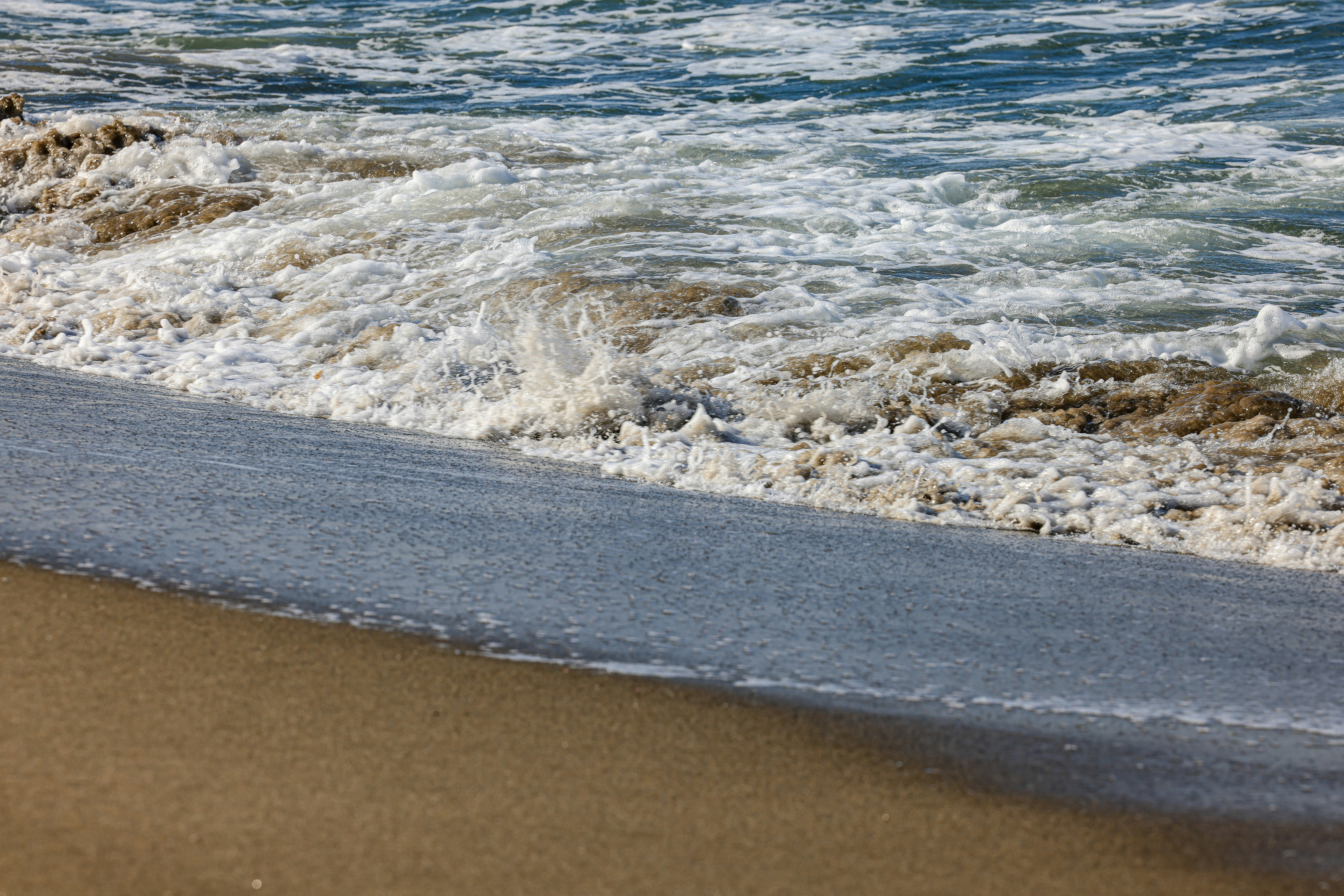 Photo by maximilian_brand