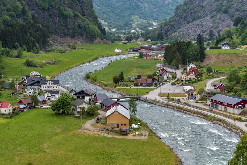 Flåm — poarta spre Nærøyfjord, Norvegia