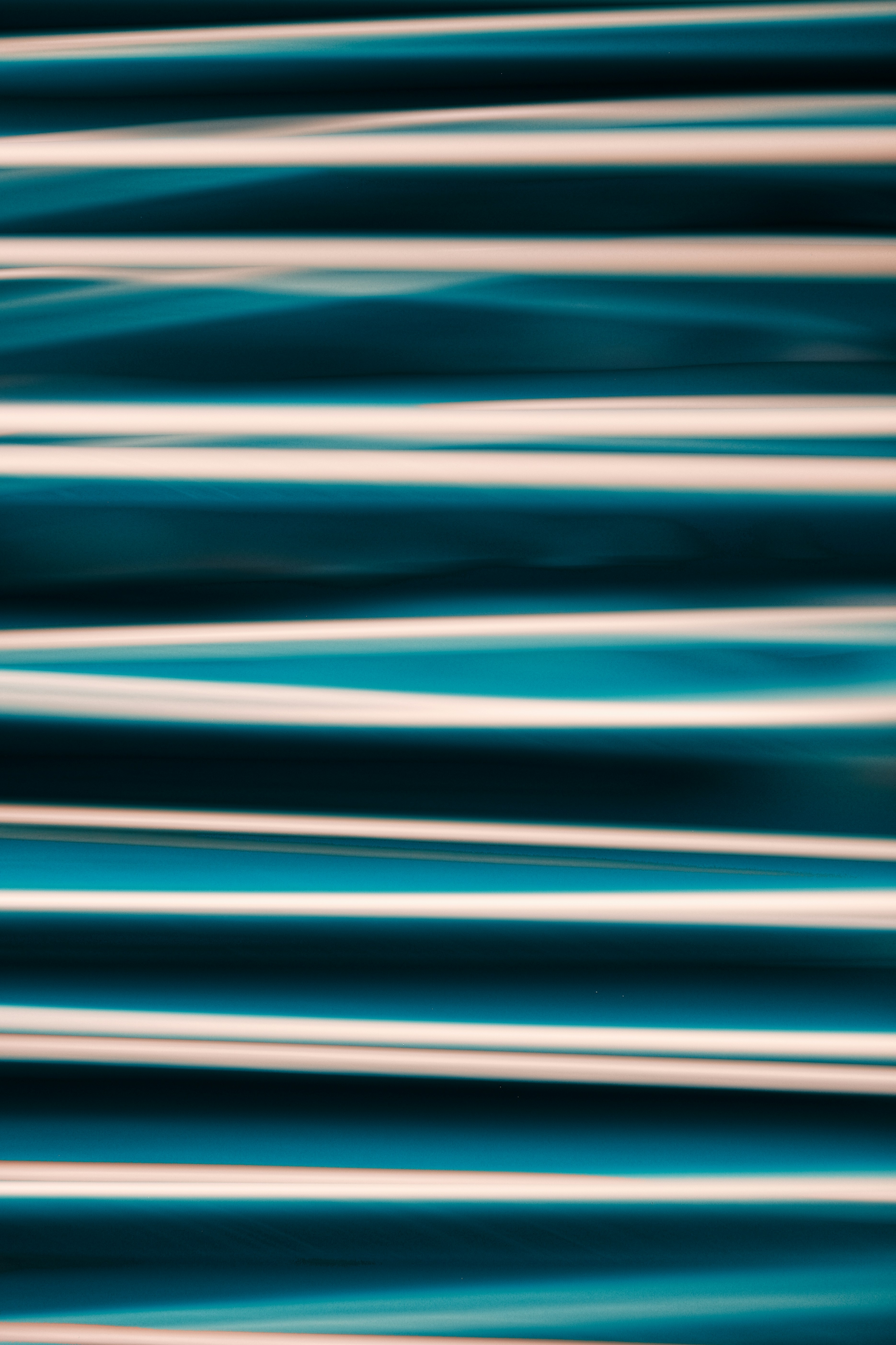 A blurry photo of a blue and white background