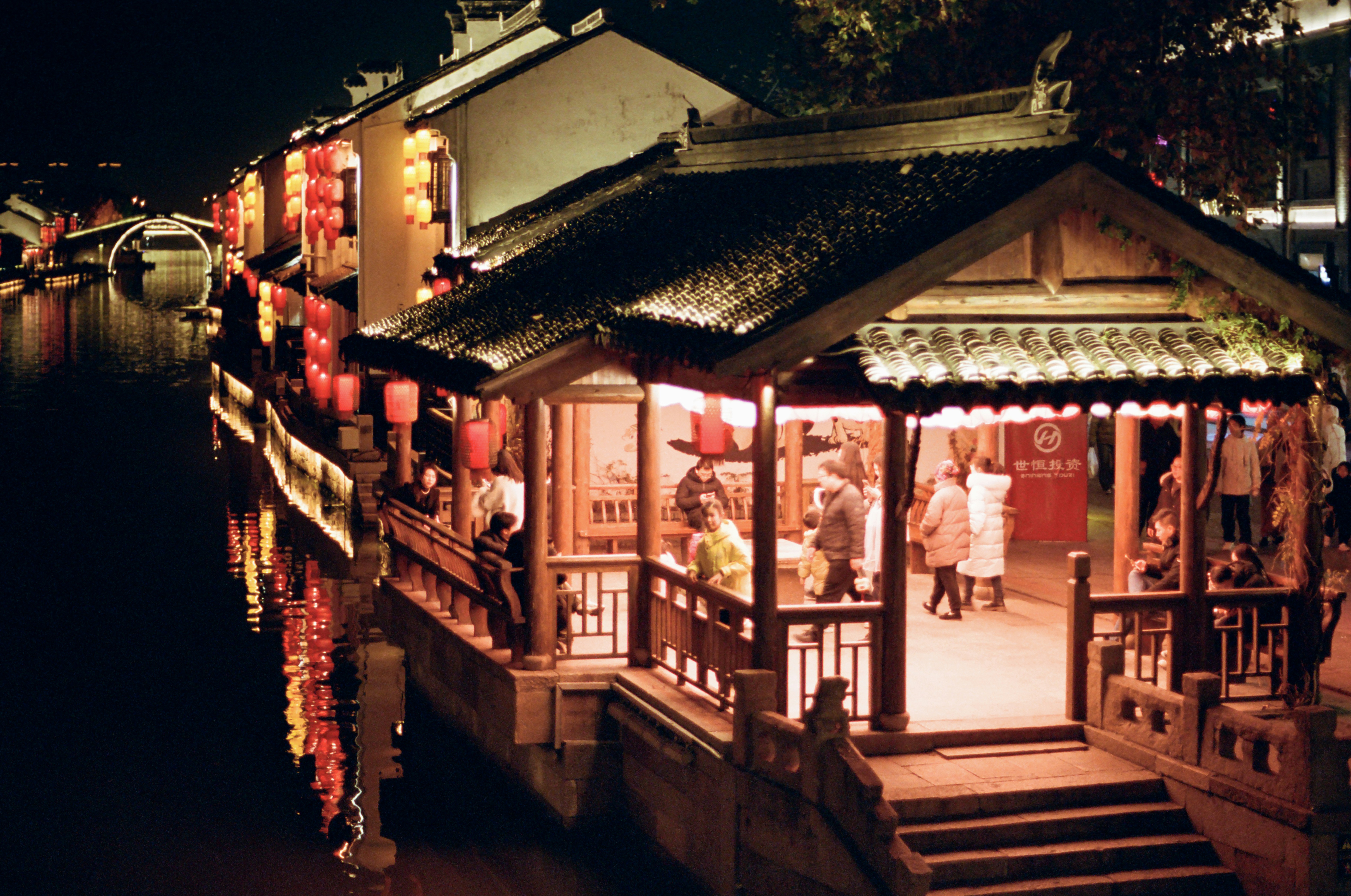 Photo by zhenyao_photo