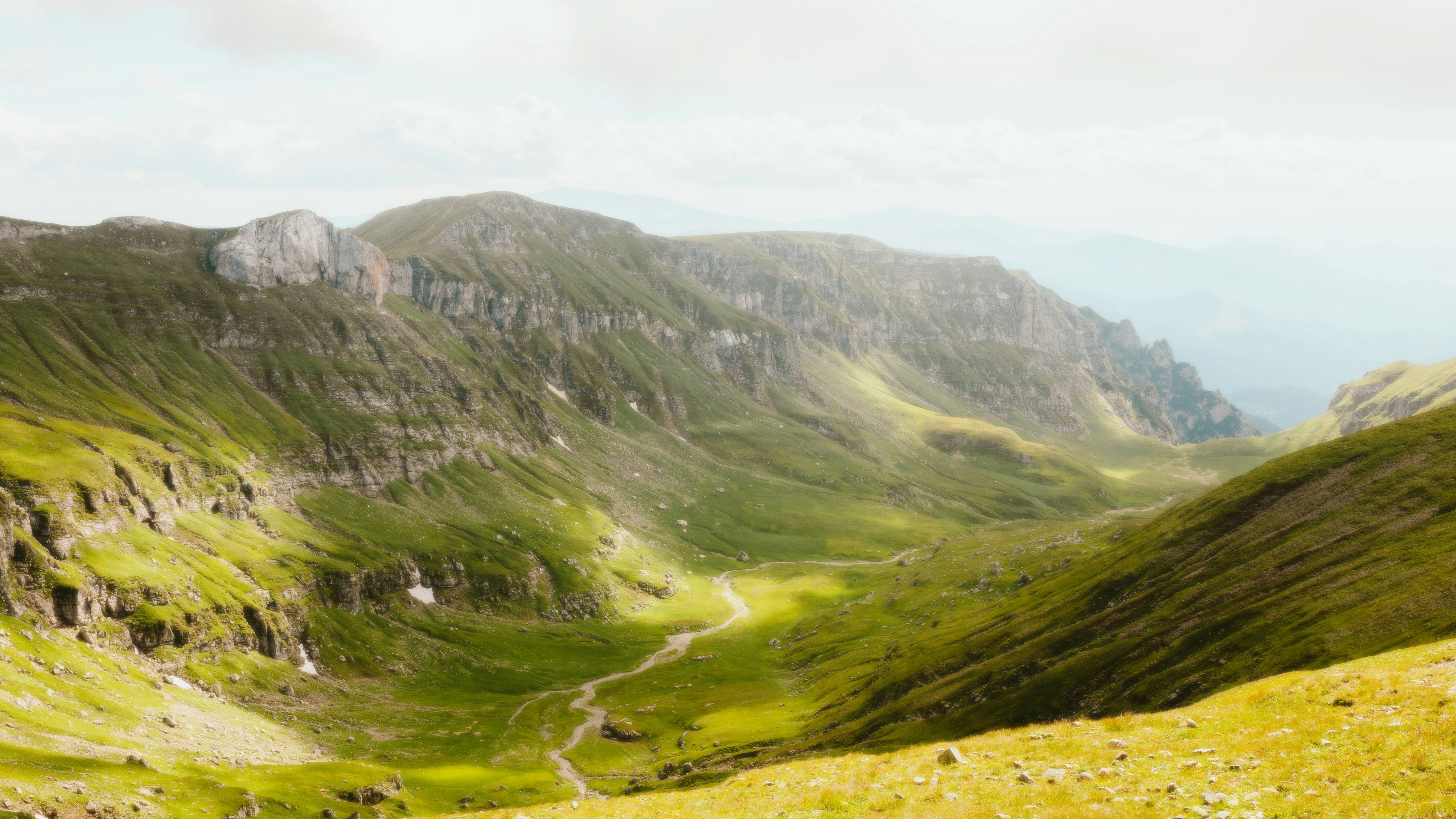 Photo by alingavriliuc