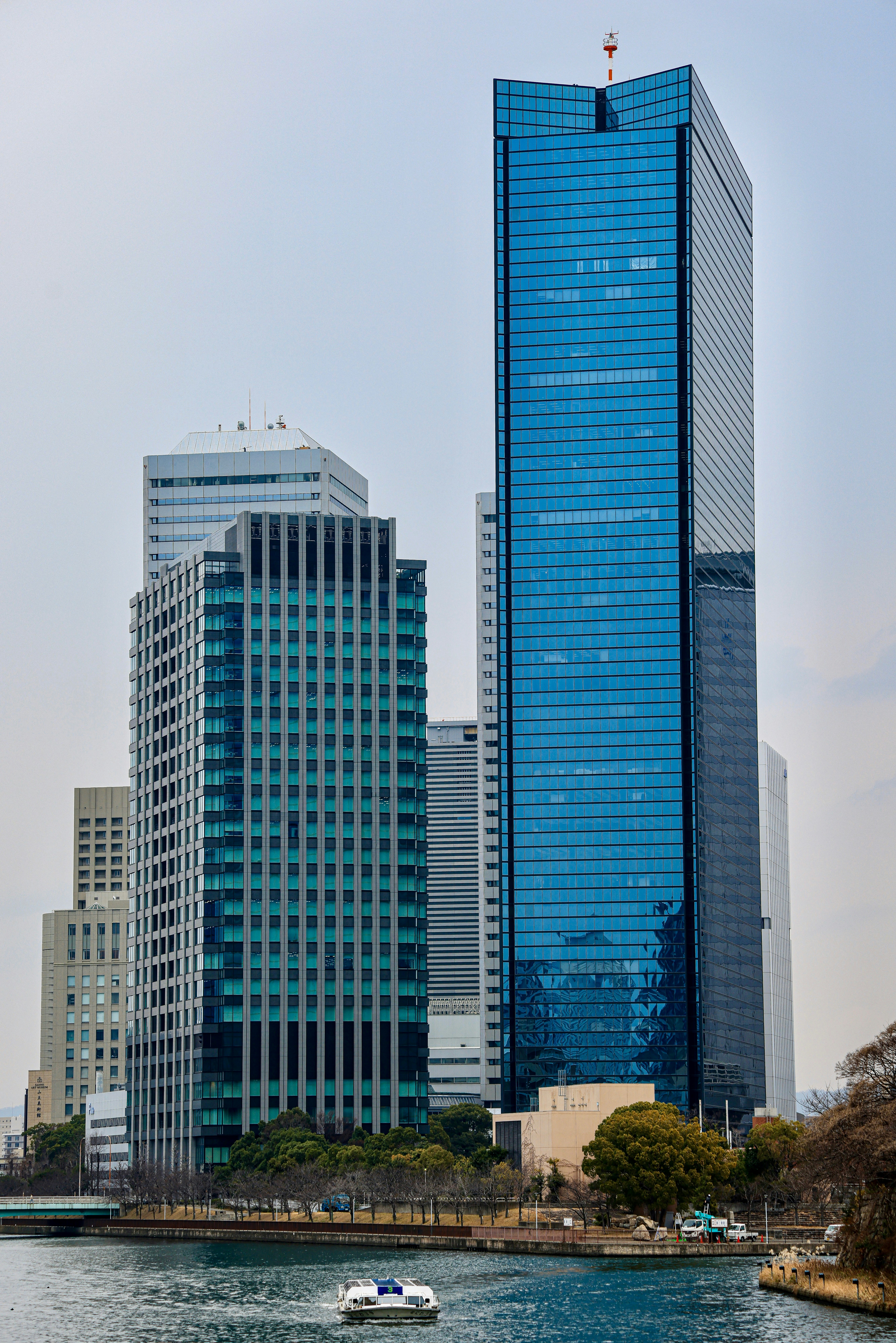 Photo by maximilian_brand