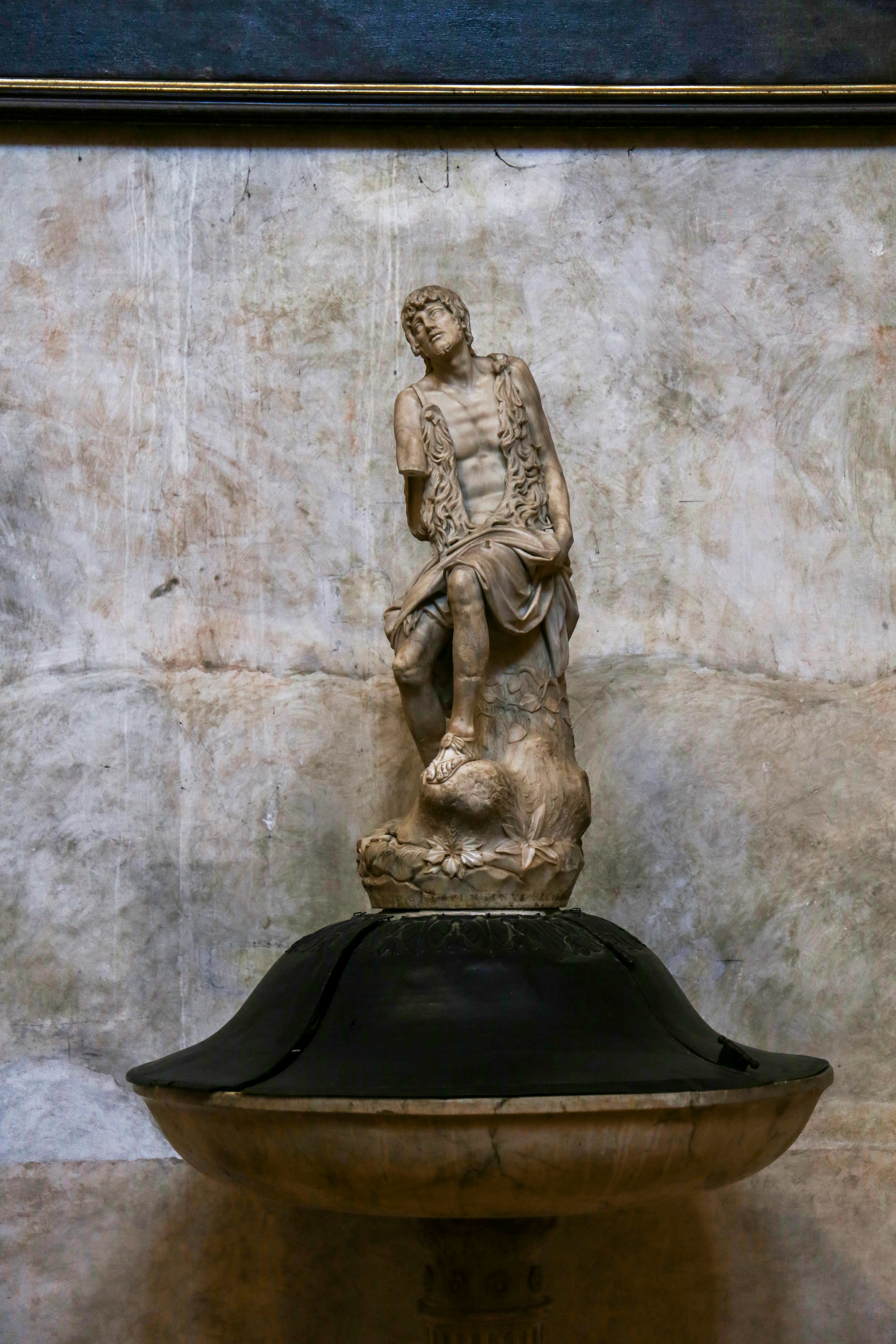 Photo by ardalanaameli