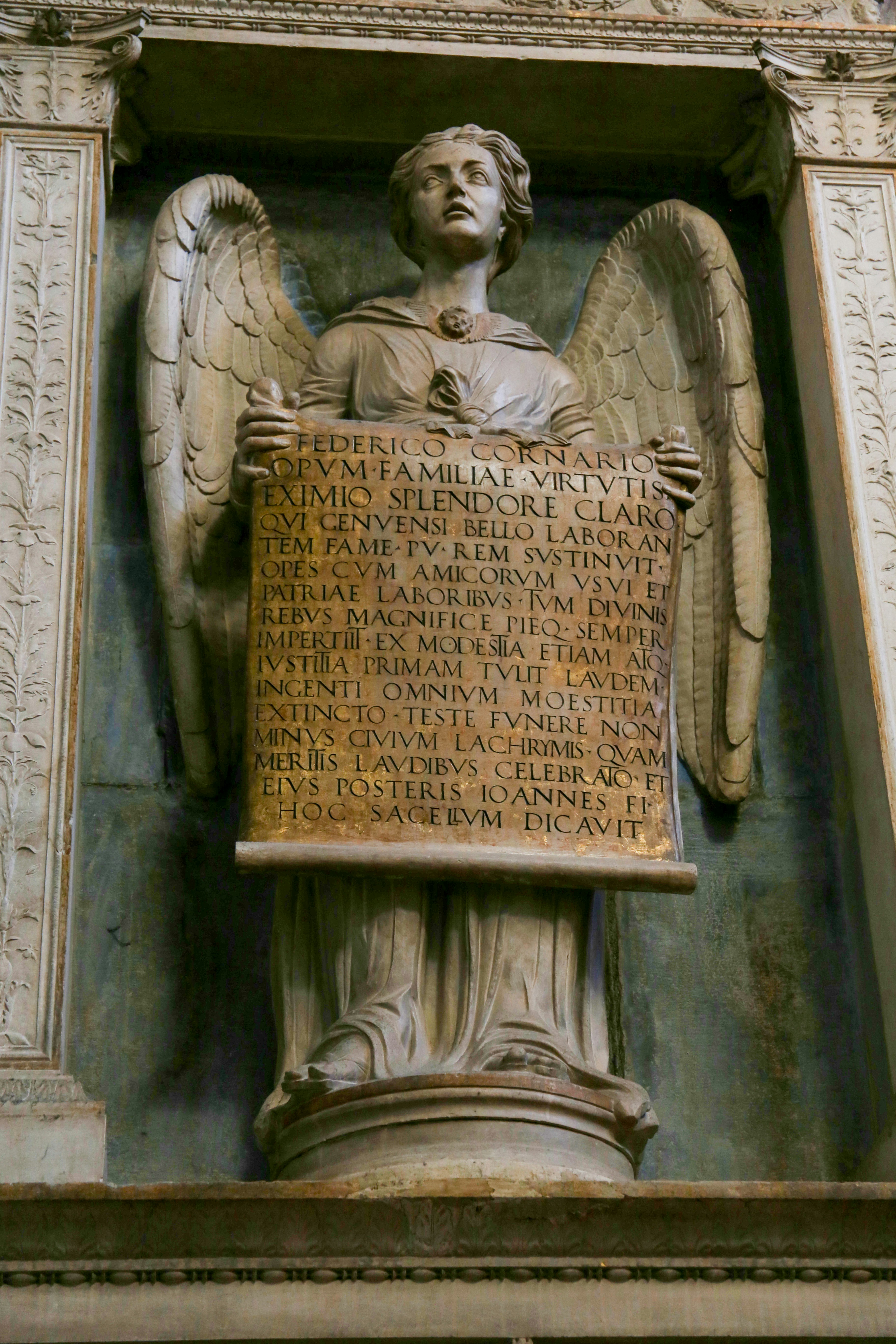 Photo by ardalanaameli