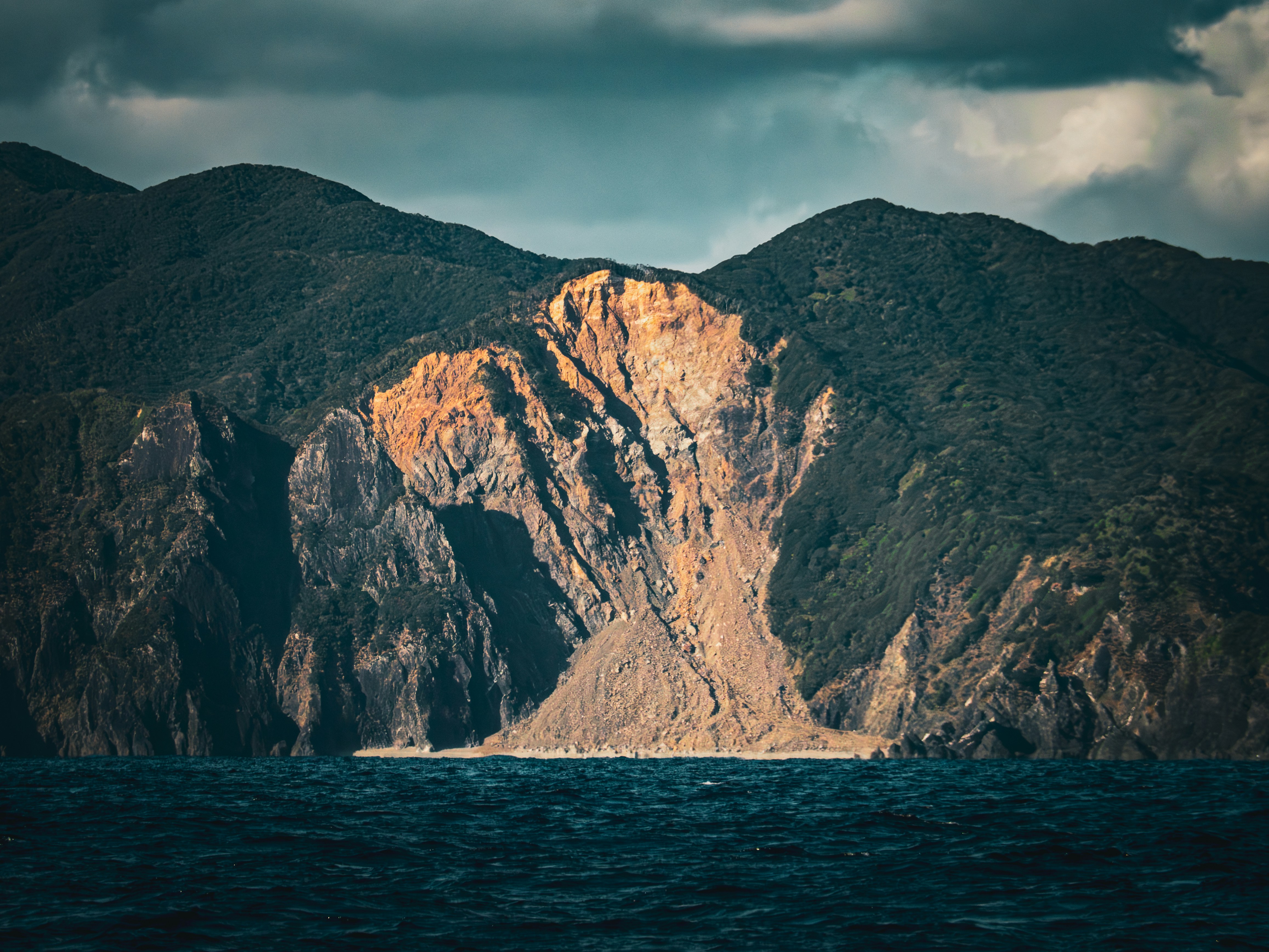 Photo by poli_graphy