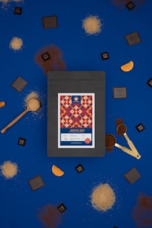 A picture of a blue table with a blue background