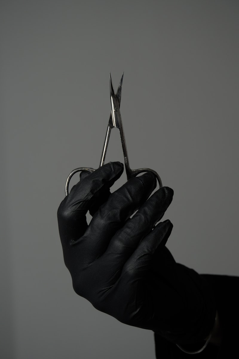 Dettaglio di strumenti professionali per manicure
