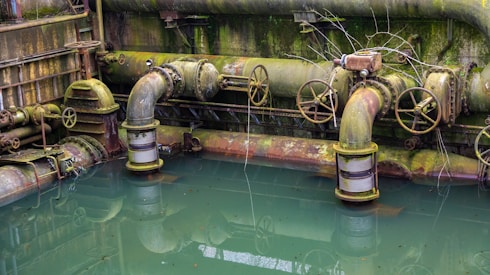 A group of pipes sitting next to each other