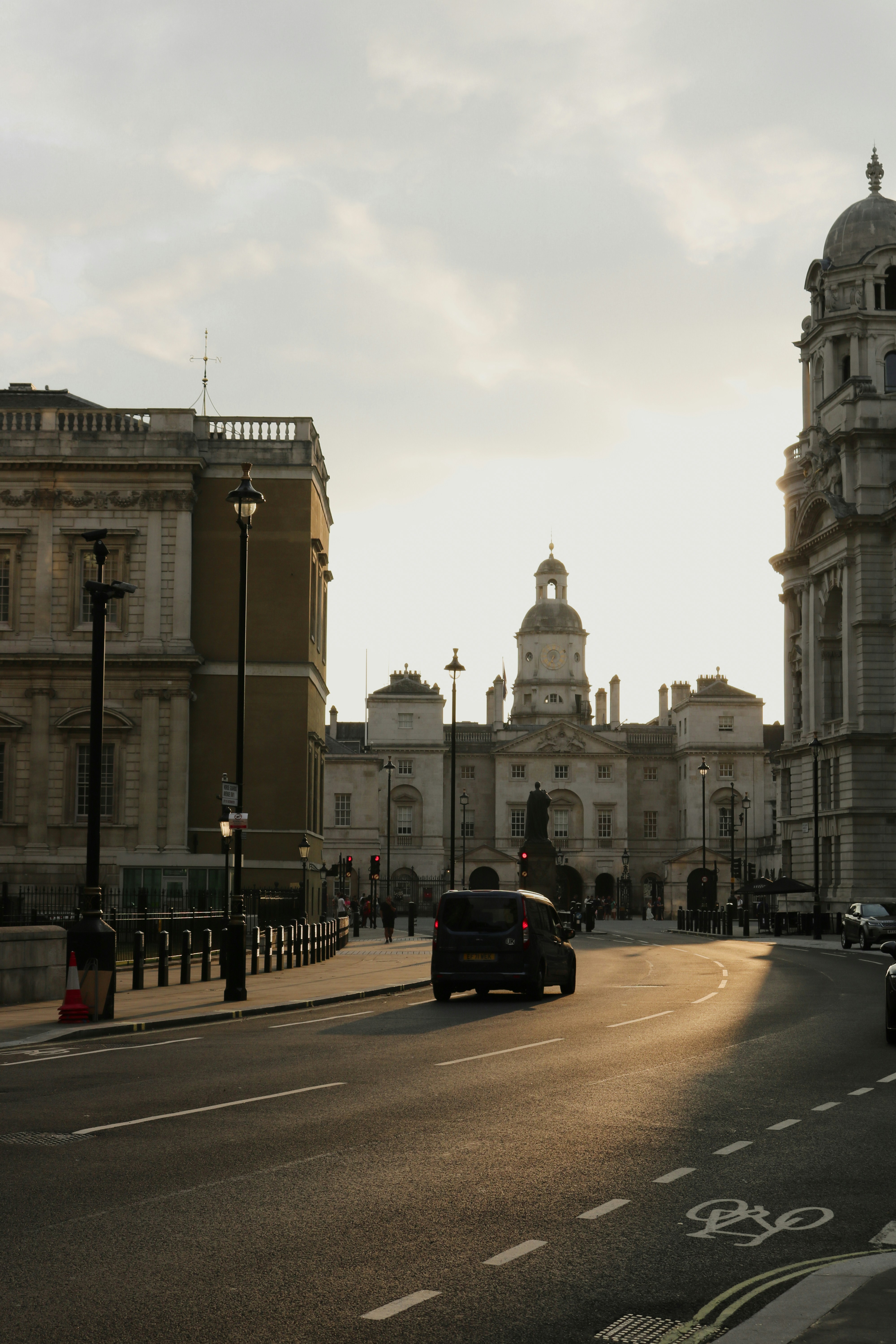 Photo by suphanut1996