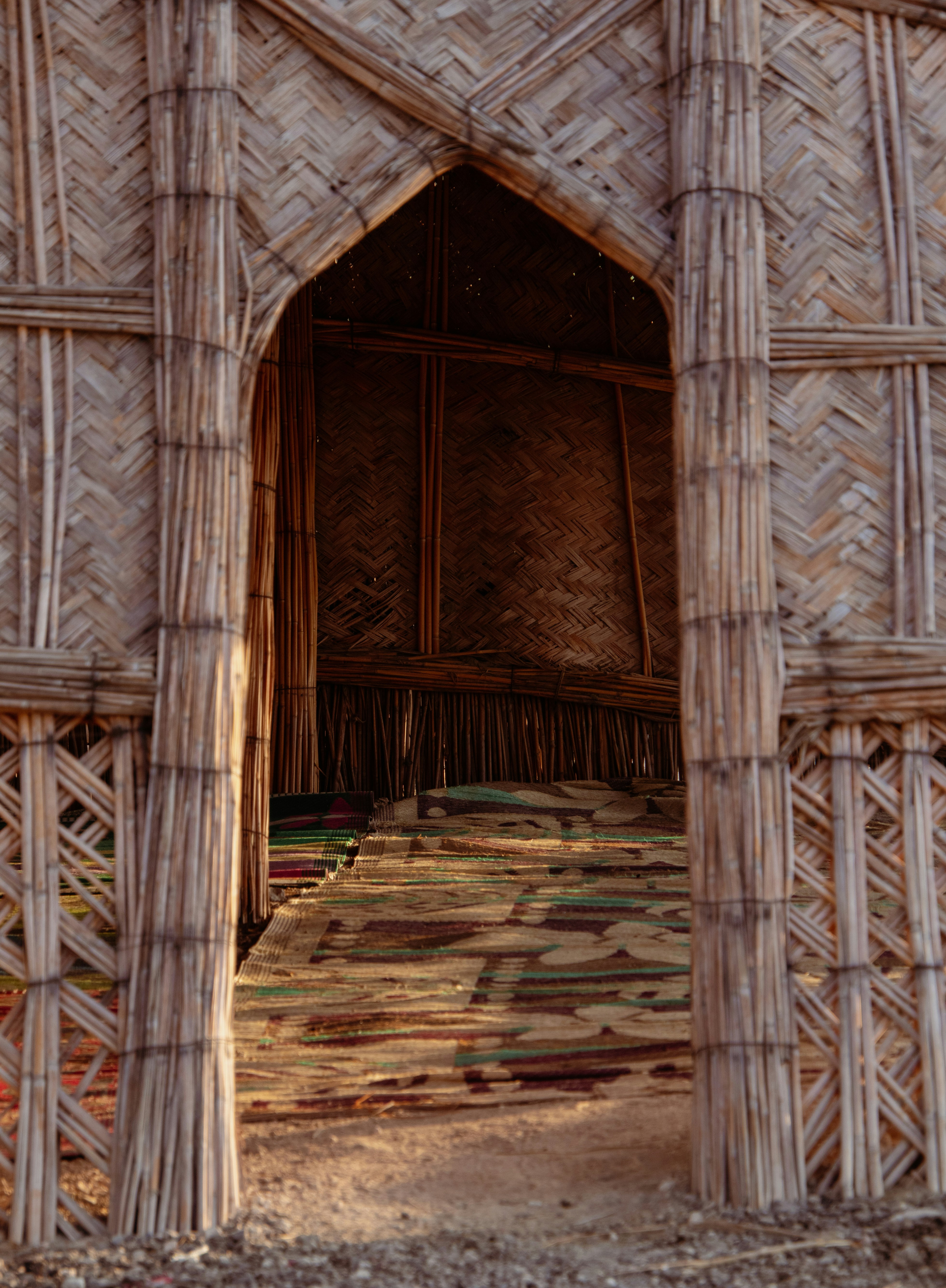 photo-1737314414912-24202baf51e8?ixid=M3wxMjA3fDB8MXxzZWFyY2h8Nnx8YmFsZHVyJTI3cyUyMGdhdGUlMjAzJTIwcmFjZXMlMjBndWlkZXxlbnwwfHx8fDE3NTgwMzU1MDV8MA\u0026ixlib=rb-4.1.0