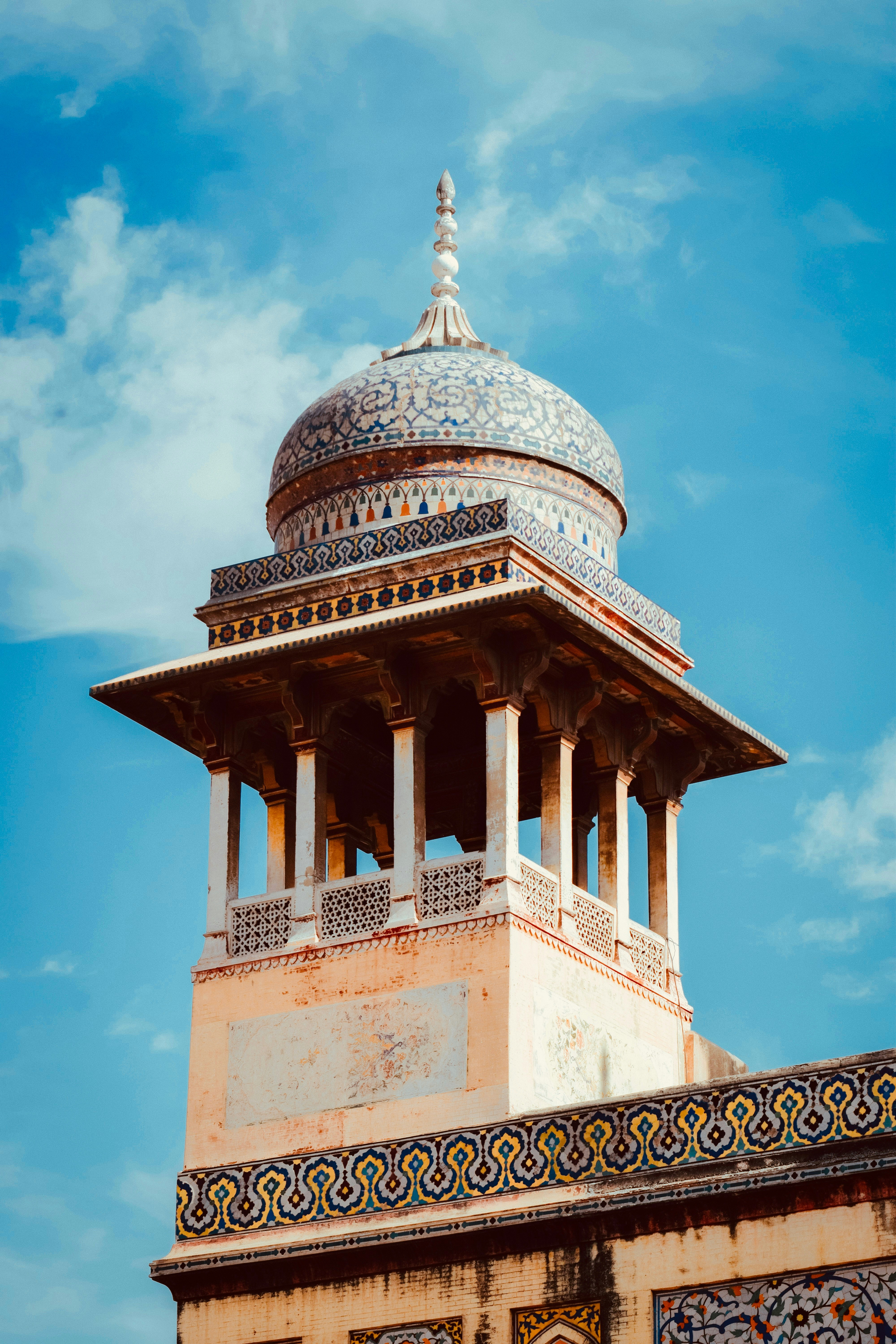 Photo by adeniftikhar