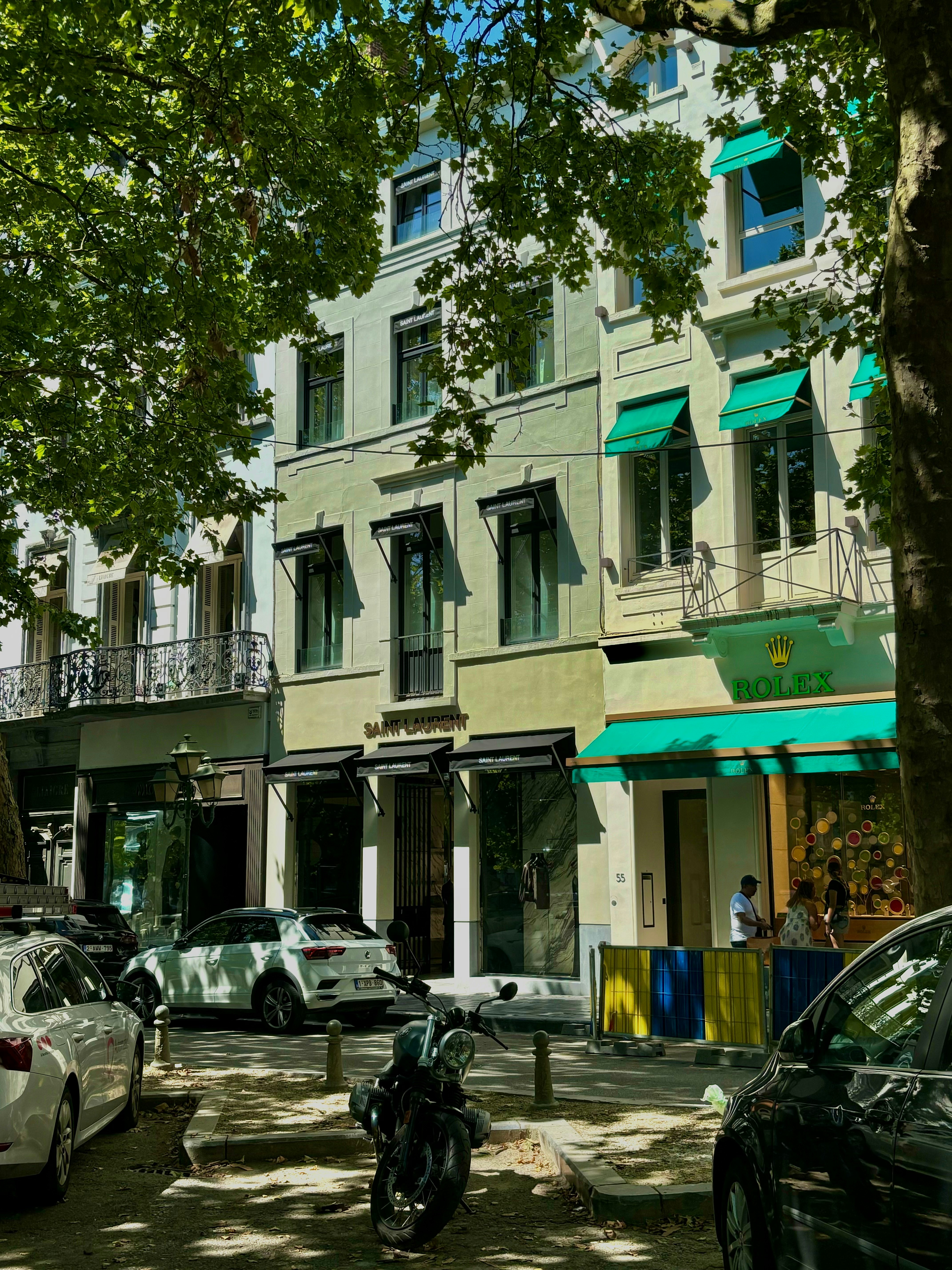 Photo by wewewdwdwdwewddw