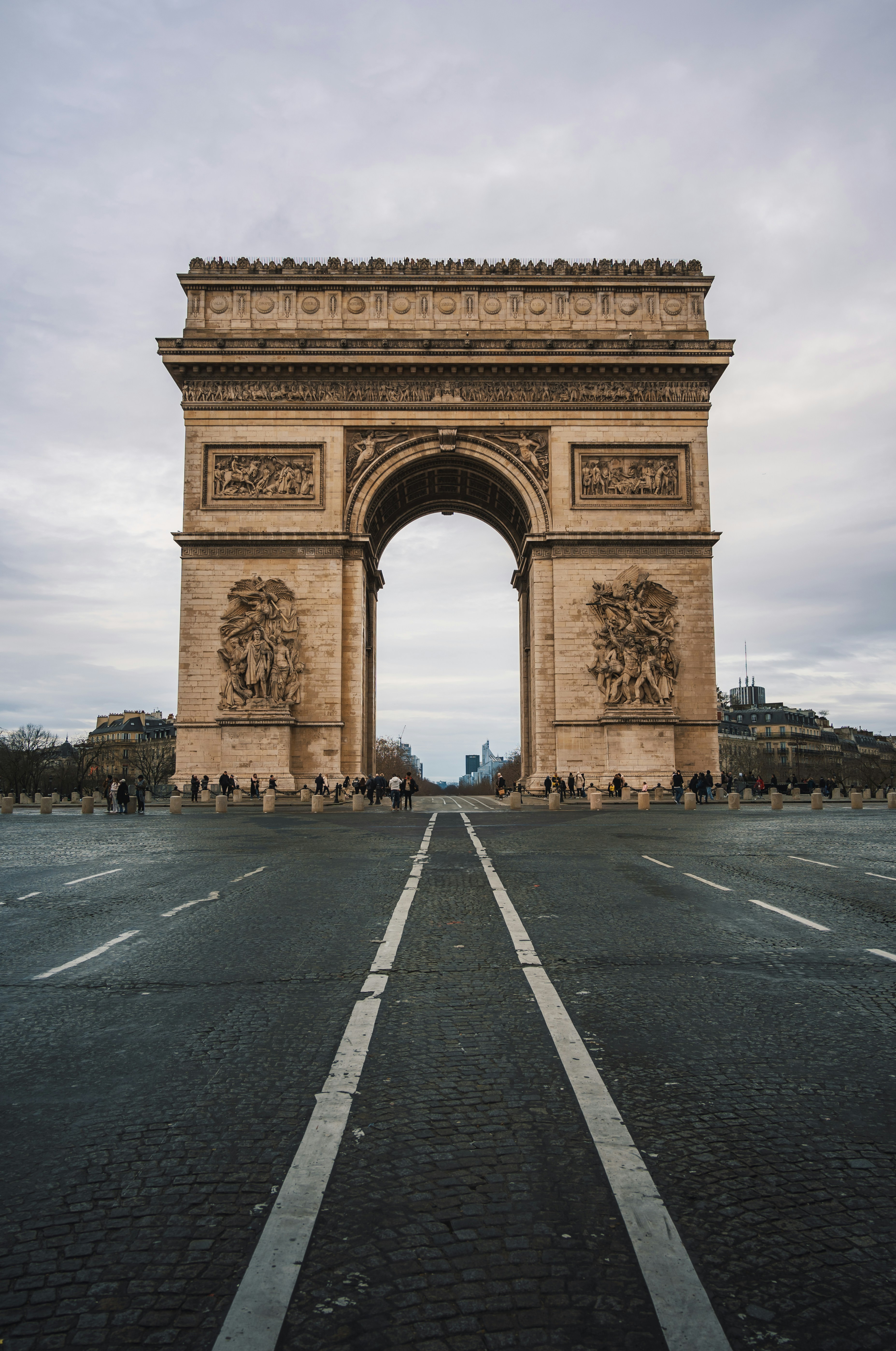 El arco del triunfo en parís, Francia