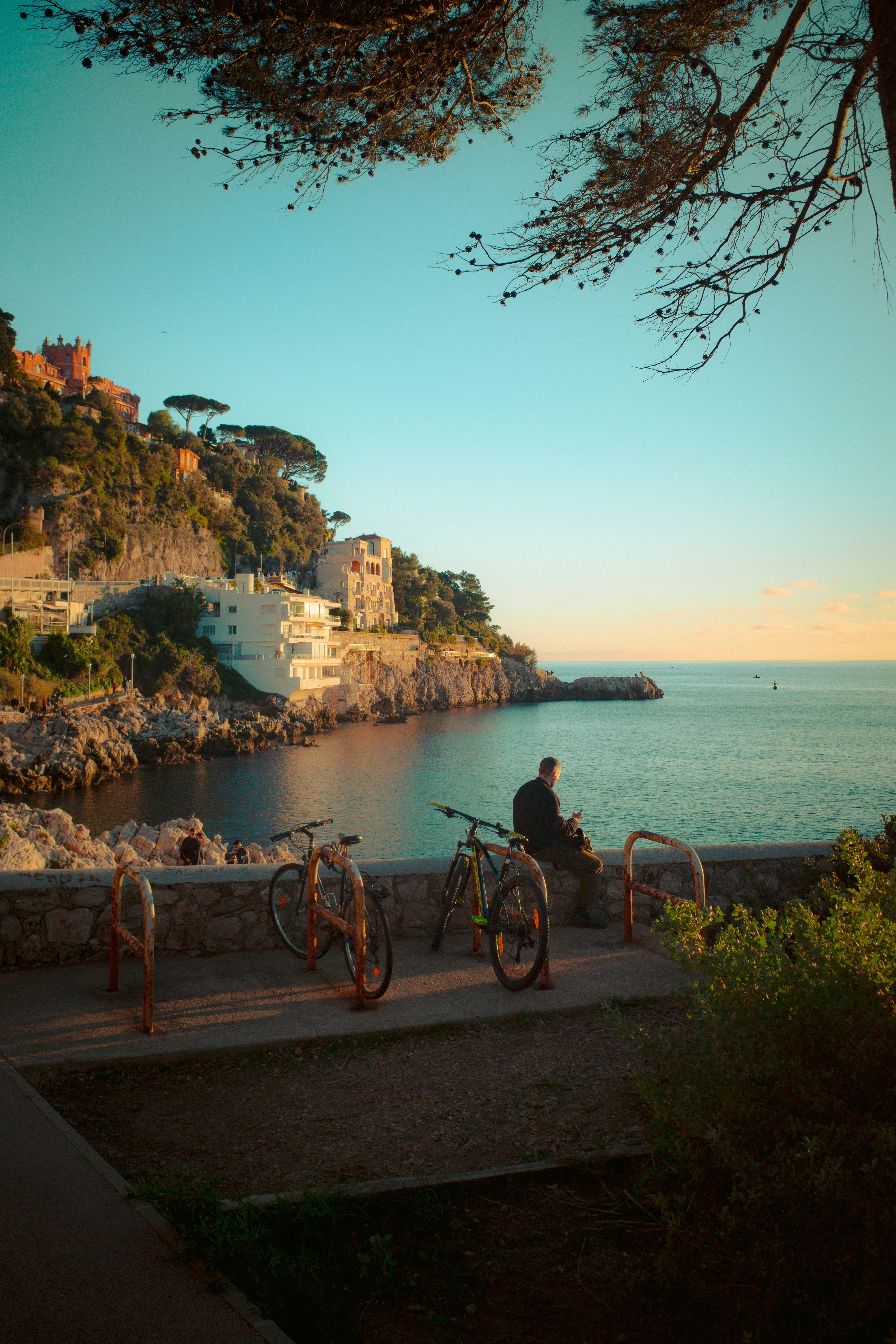 Photo by aleximagine