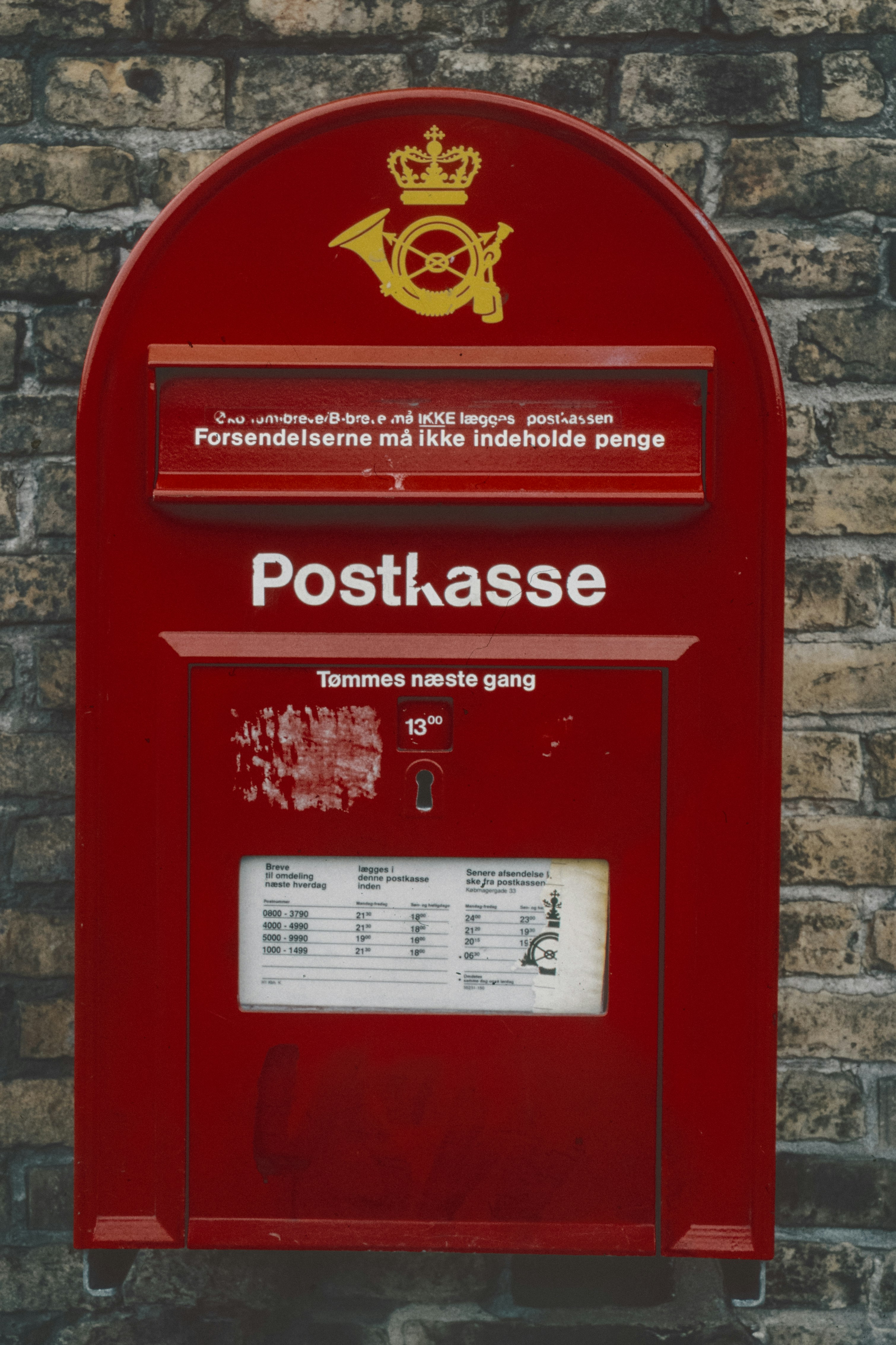 Postal Data Playbook: Using Event Streams to Cut Returns and Boost Repeat Buyers in 2026