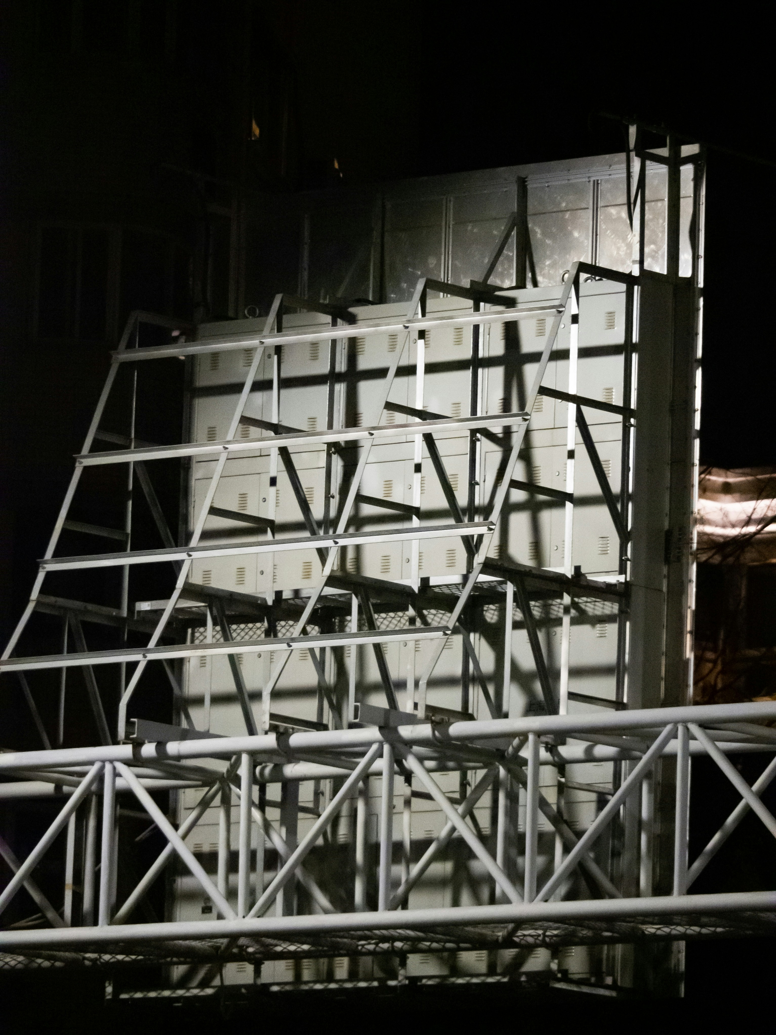 A large metal structure sitting on top of a metal platform