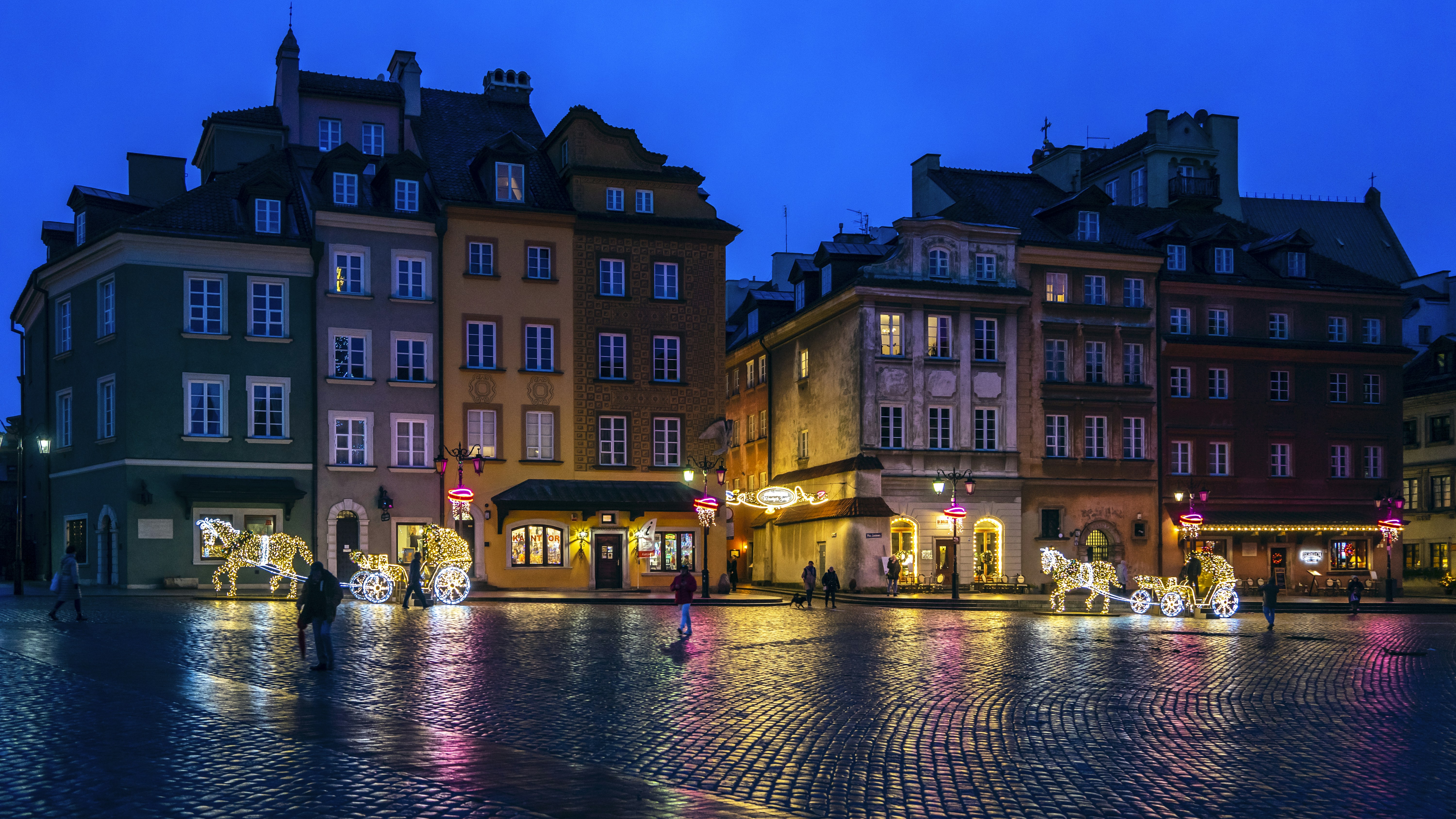 Poland Resubmits Vetoed Crypto Bill: Unchanged Yet Impactful