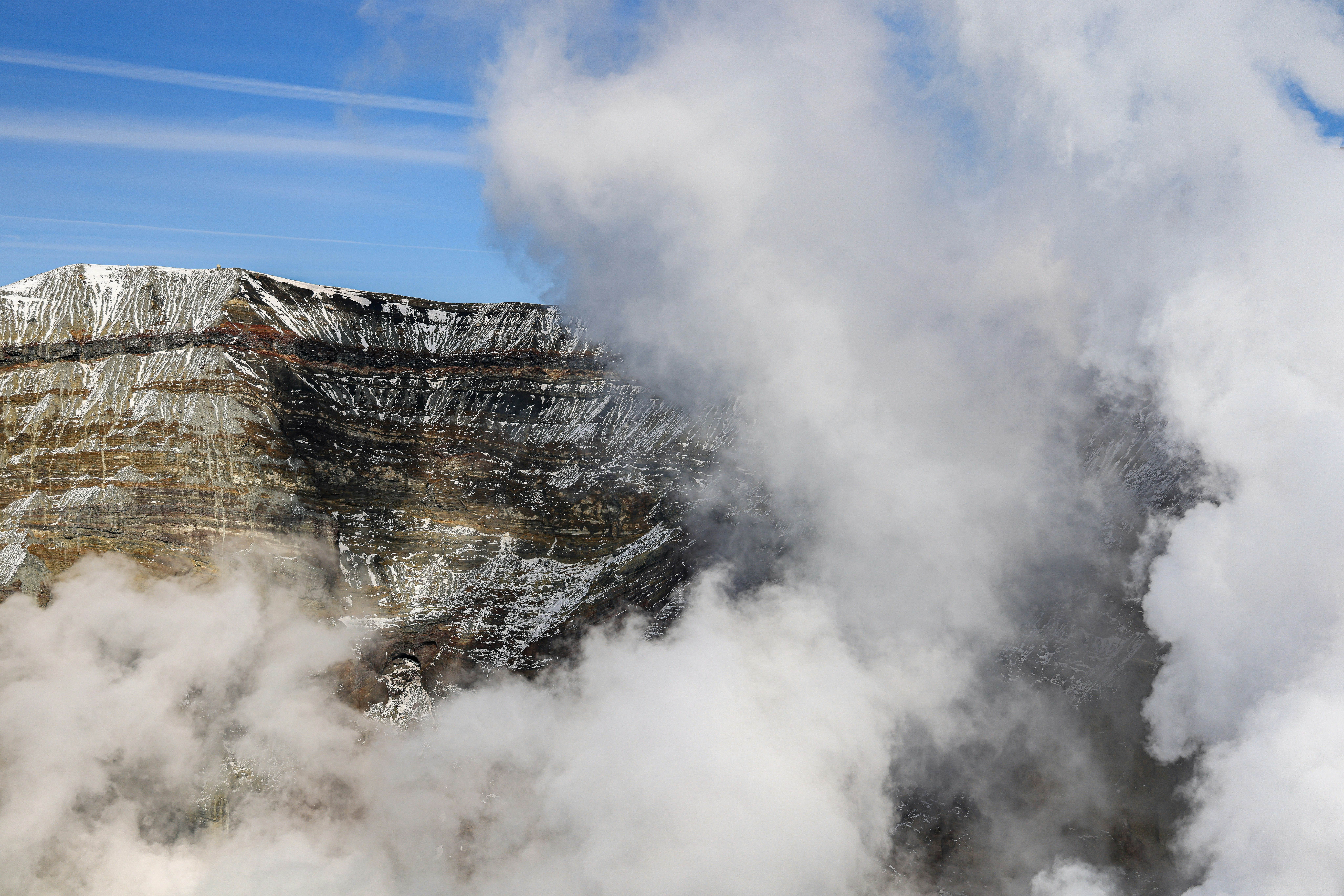 Photo by maximilian_brand