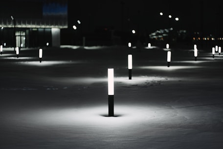 A bunch of lights that are in the dark