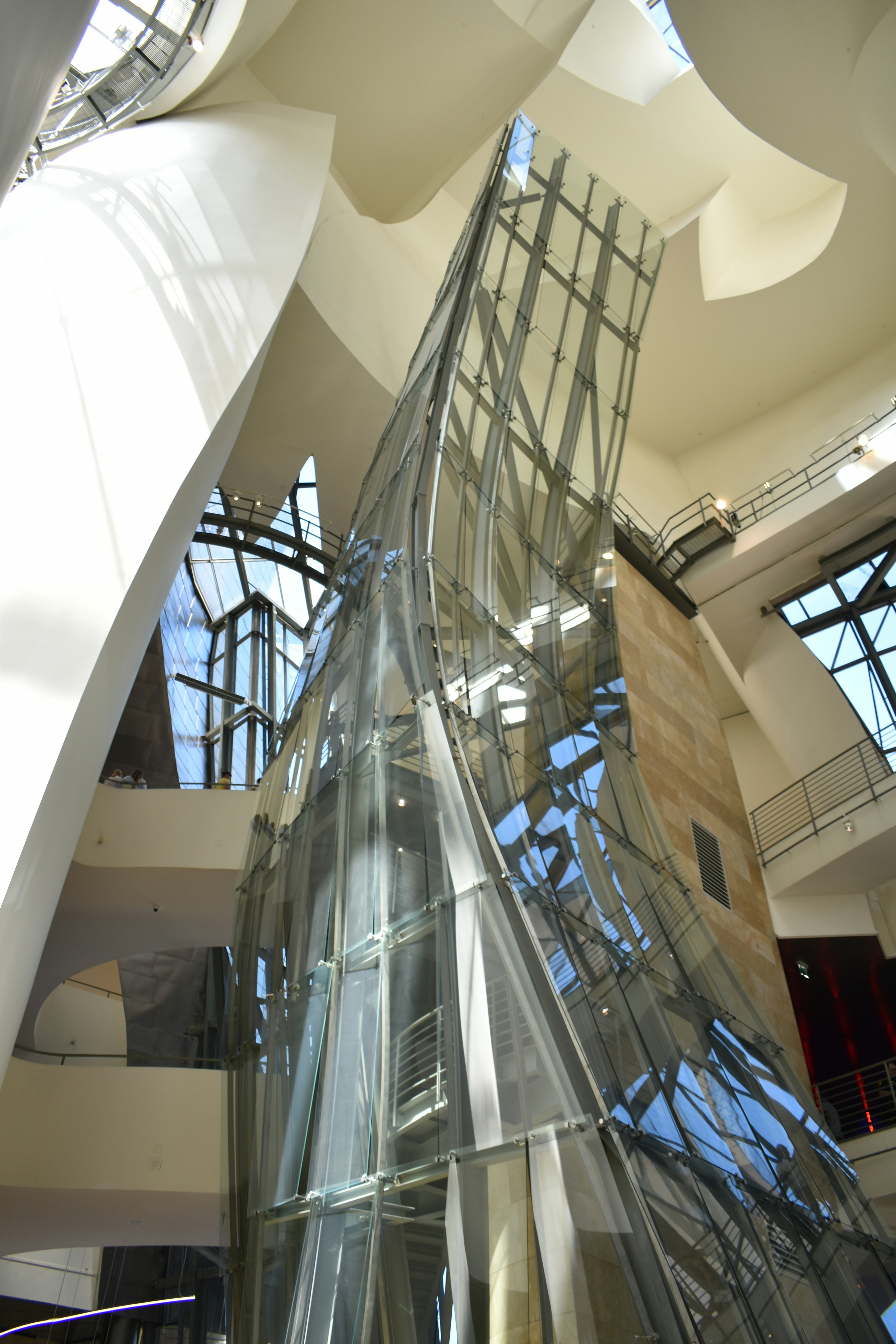 Photo by niloufarmirhadi