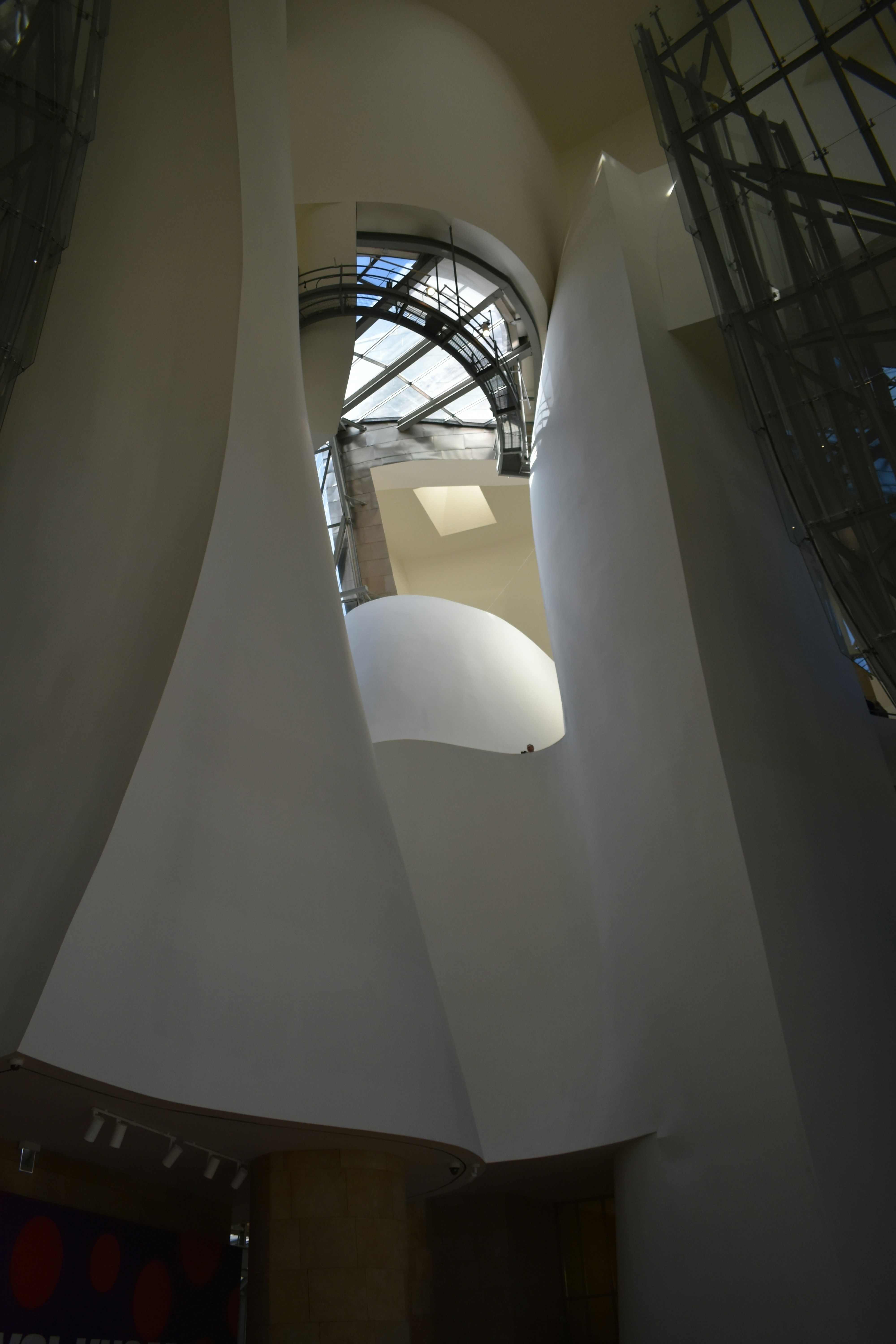 Photo by niloufarmirhadi